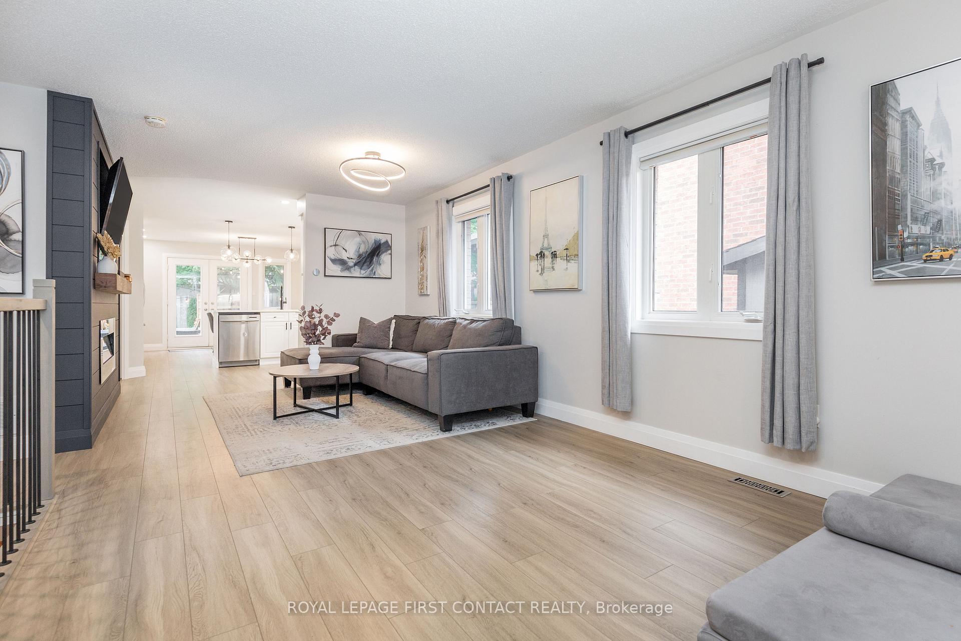 Photo 8 of 72 Gore Drive, Barrie, Ardagh — HOMEH