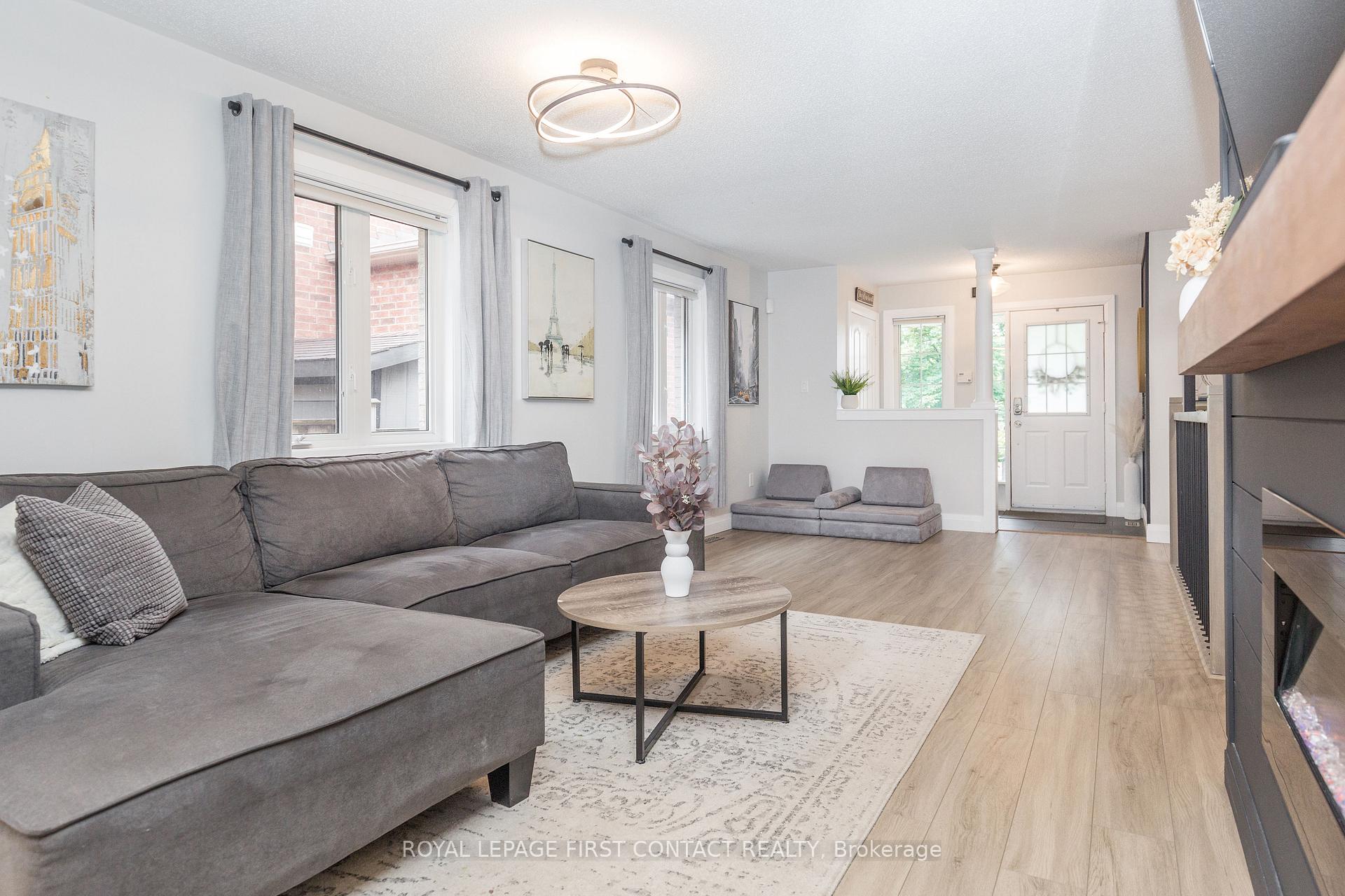 Photo 10 of 72 Gore Drive, Barrie, Ardagh — HOMEH