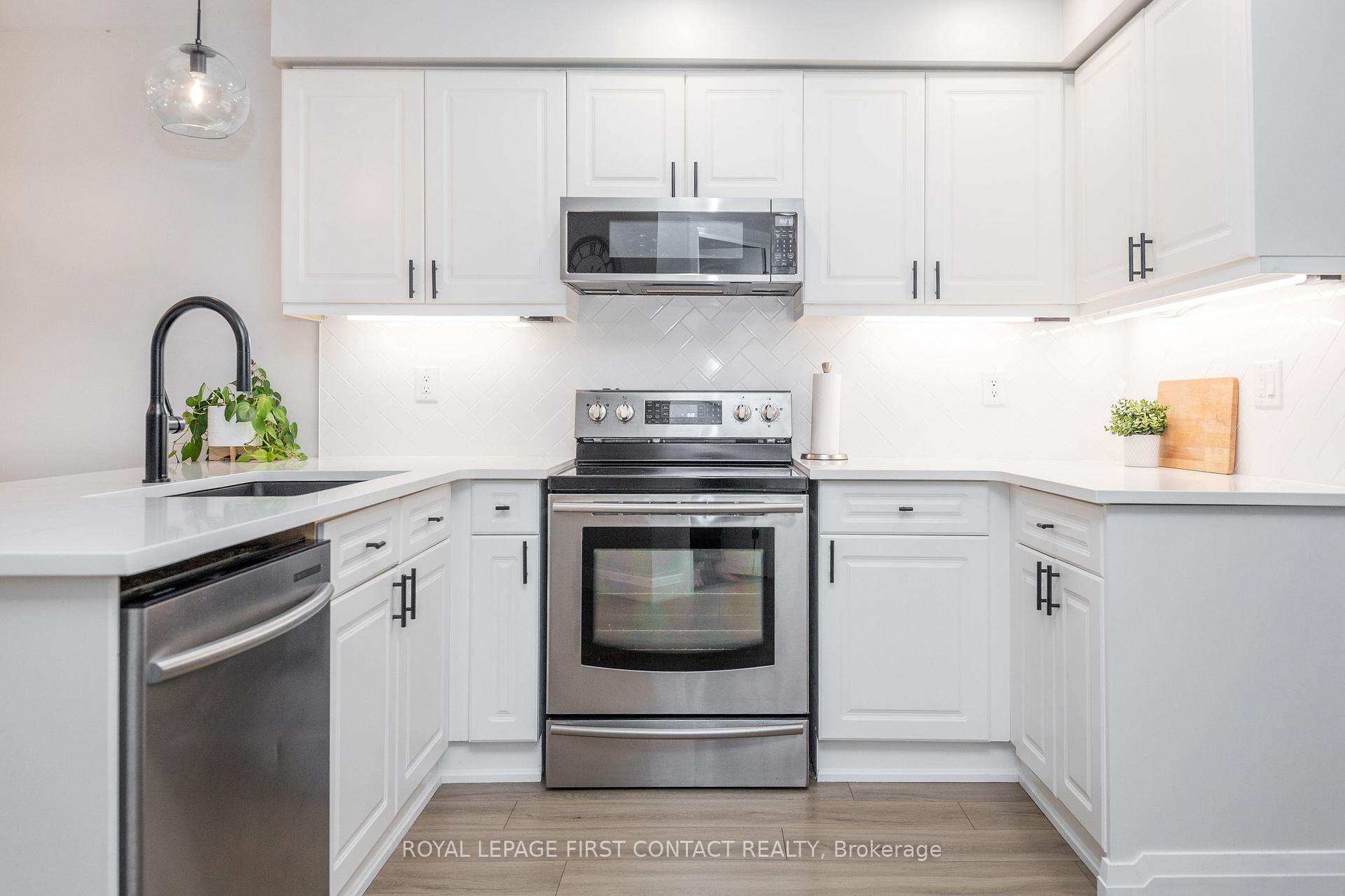 Photo 13 of 72 Gore Drive, Barrie, Ardagh — HOMEH