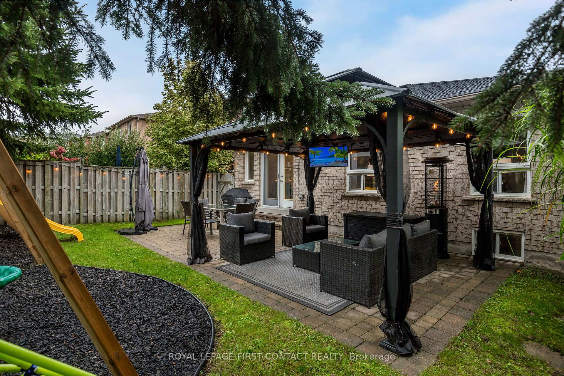 Photo 37 of 72 Gore Drive, Barrie, Ardagh — HOMEH