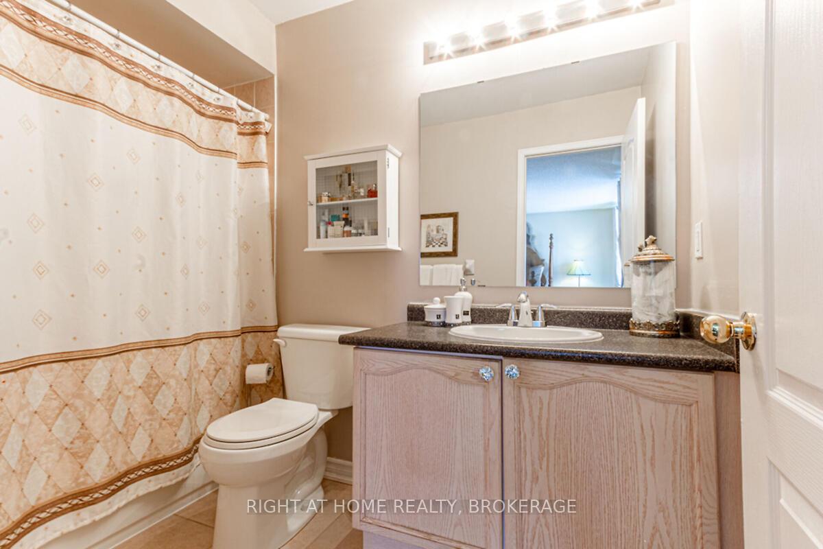 Photo 27 of 34 Penbridge Circle, Brampton, Fletcher's Meadow — HOMEH