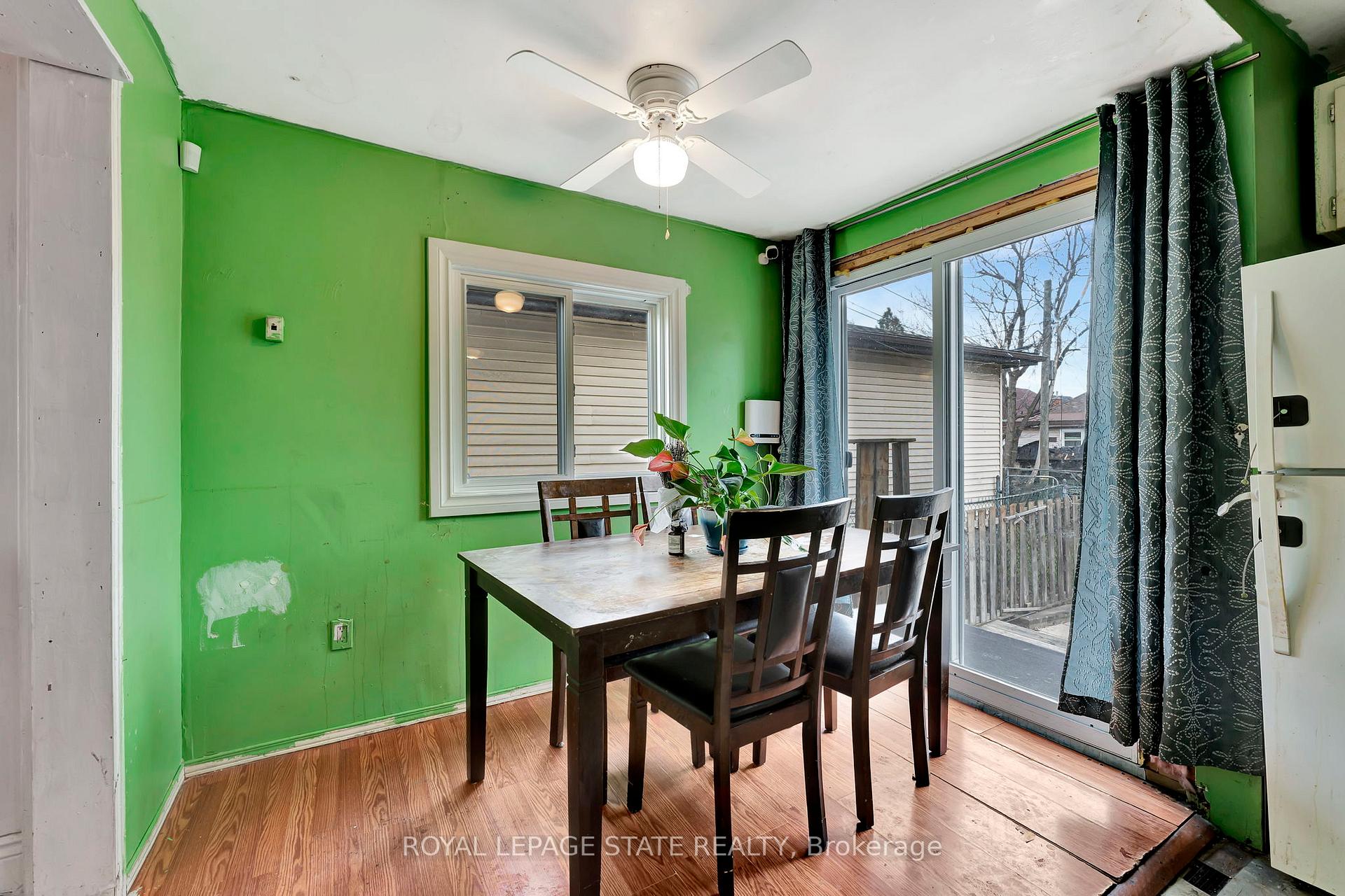 Photo 10 of 401 Strathearne Avenue, Hamilton, Homeside — HOMEH
