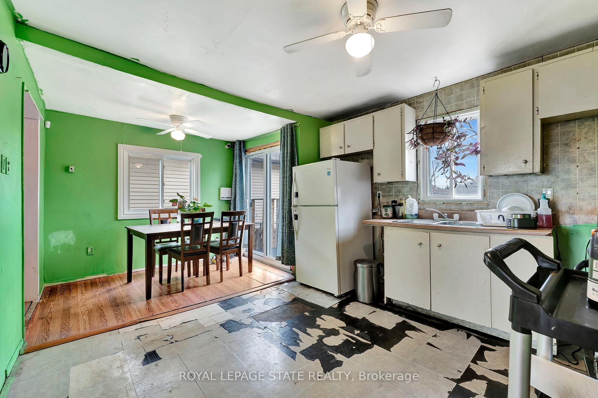 Photo 11 of 401 Strathearne Avenue, Hamilton, Homeside — HOMEH