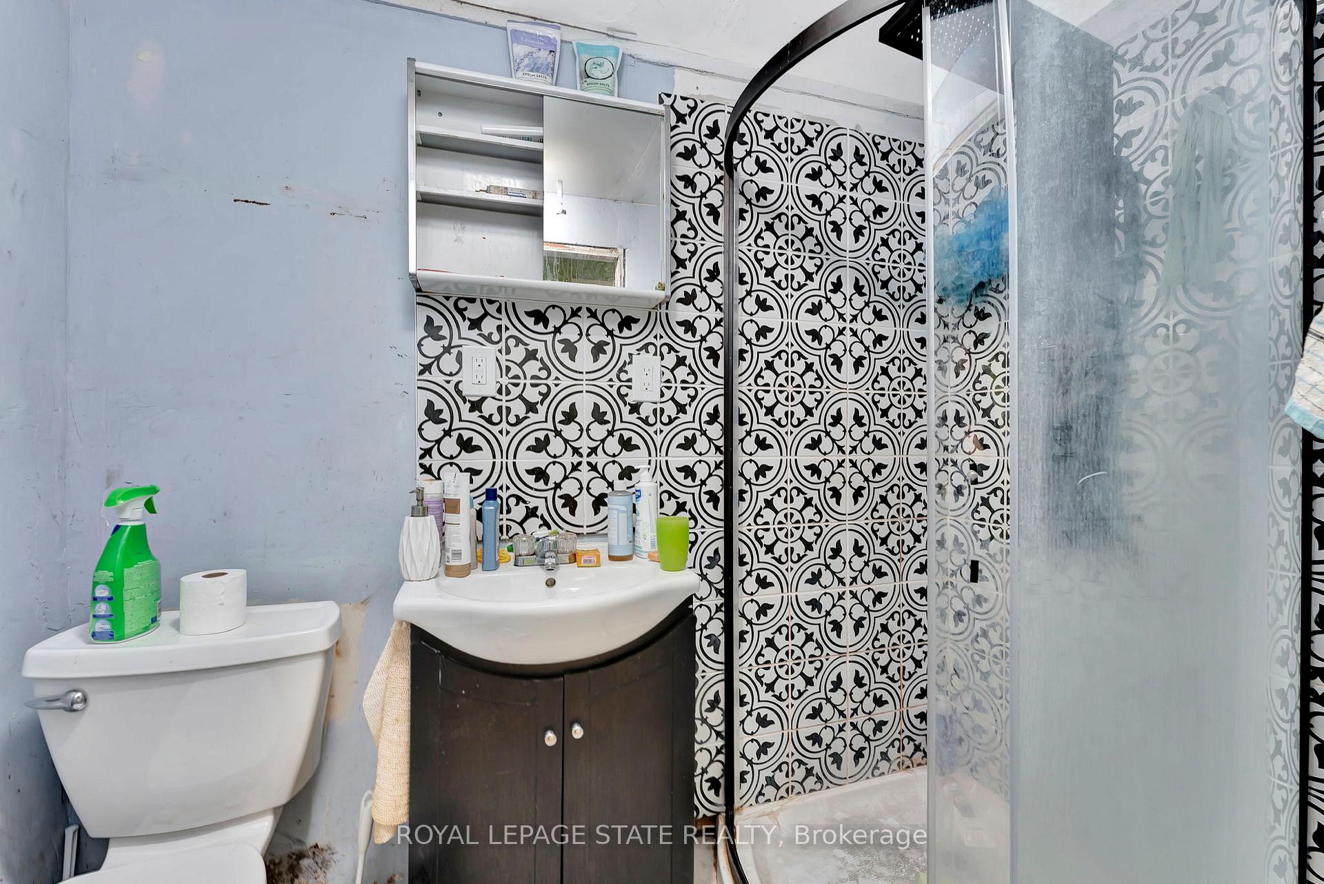 Photo 16 of 401 Strathearne Avenue, Hamilton, Homeside — HOMEH