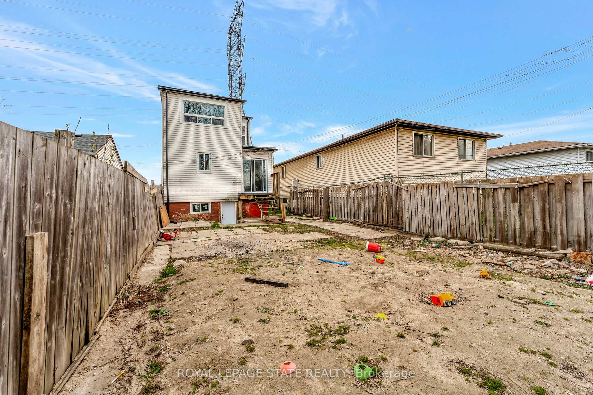 Photo 17 of 401 Strathearne Avenue, Hamilton, Homeside — HOMEH