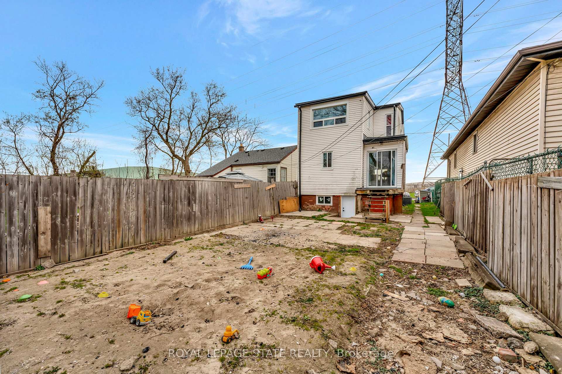 Photo 18 of 401 Strathearne Avenue, Hamilton, Homeside — HOMEH