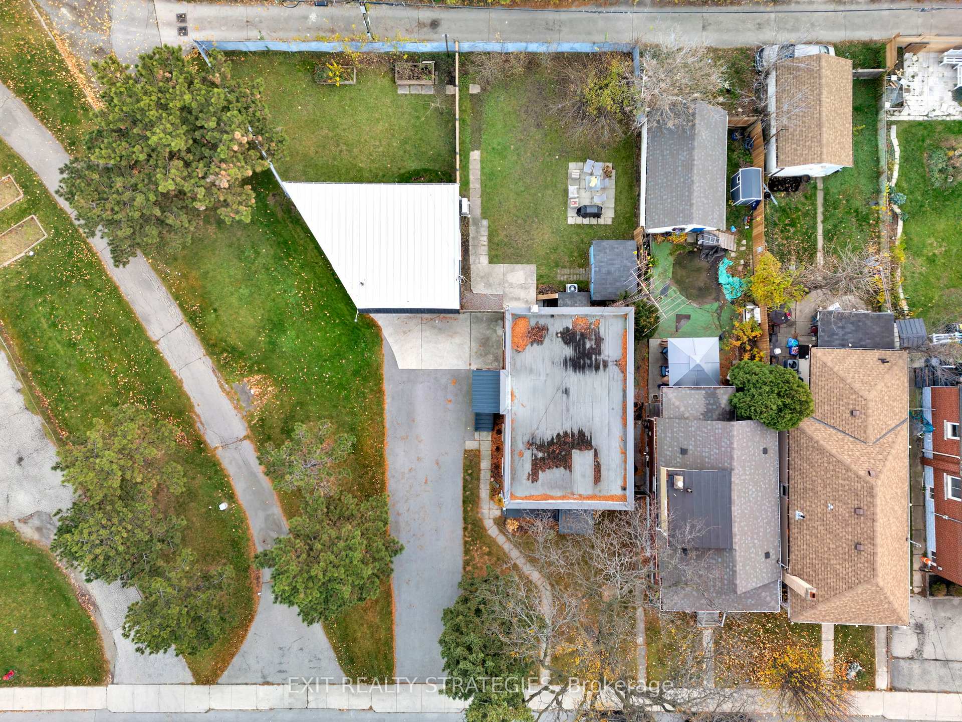 Photo 5 of 306 Paling Avenue, Hamilton, Homeside — HOMEH