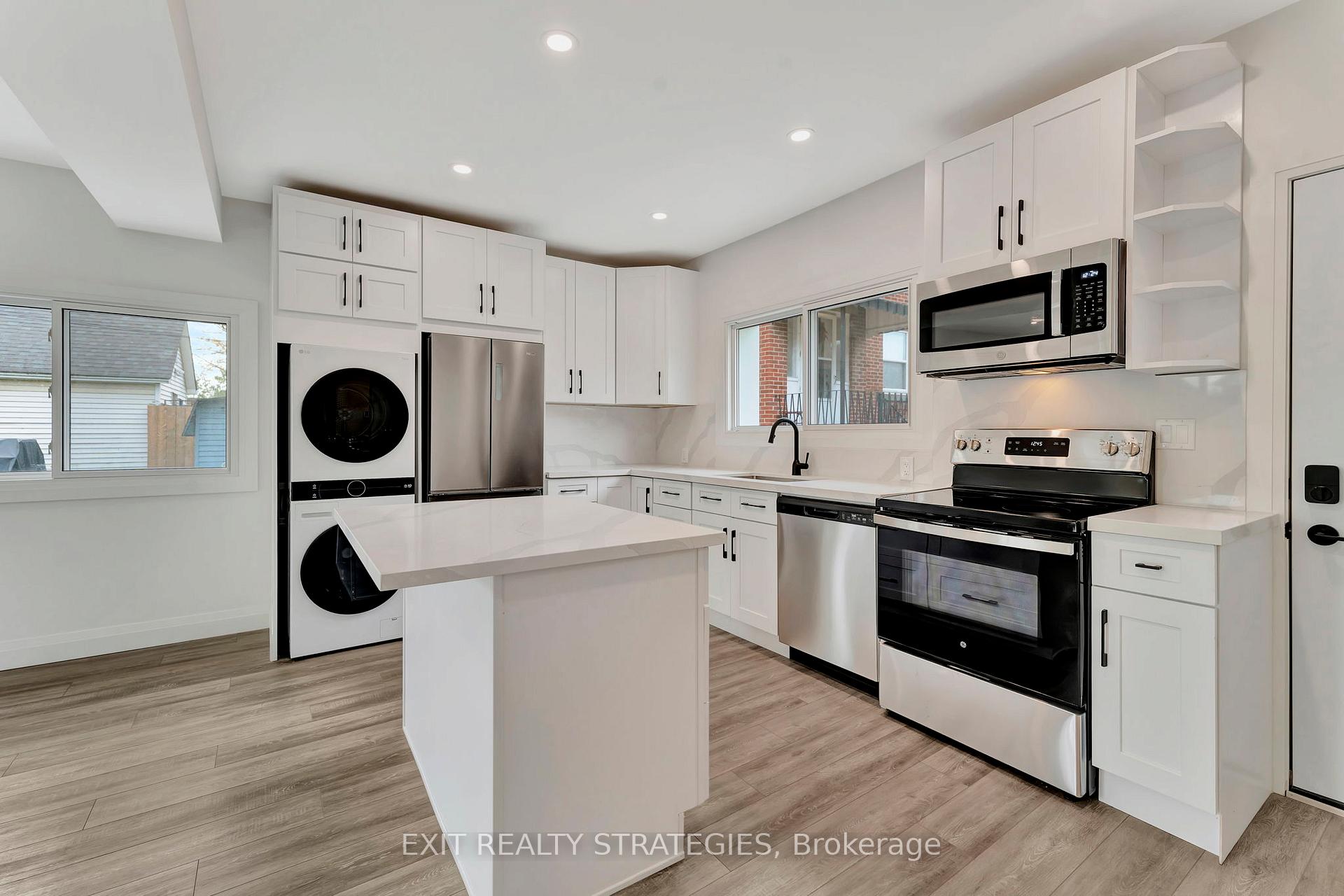 Photo 7 of 306 Paling Avenue, Hamilton, Homeside — HOMEH