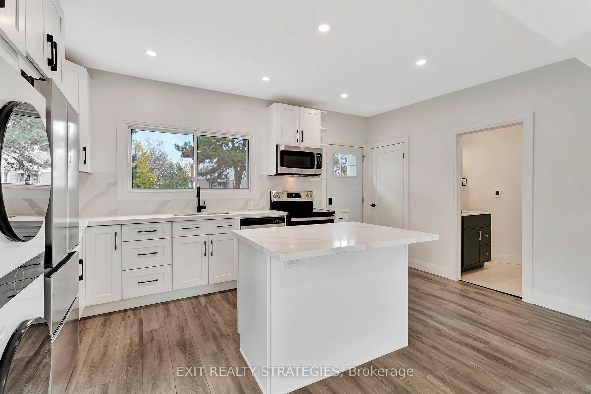 Photo 8 of 306 Paling Avenue, Hamilton, Homeside — HOMEH