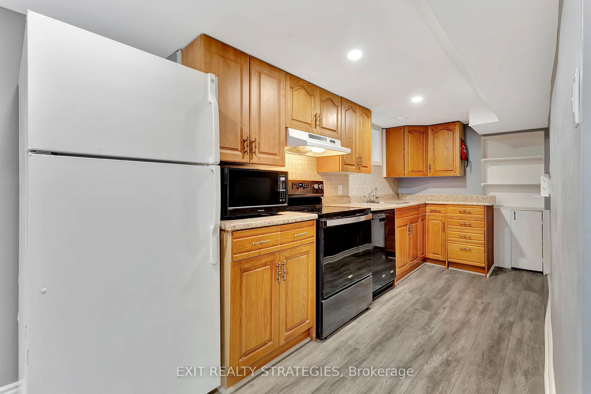 Photo 18 of 306 Paling Avenue, Hamilton, Homeside — HOMEH