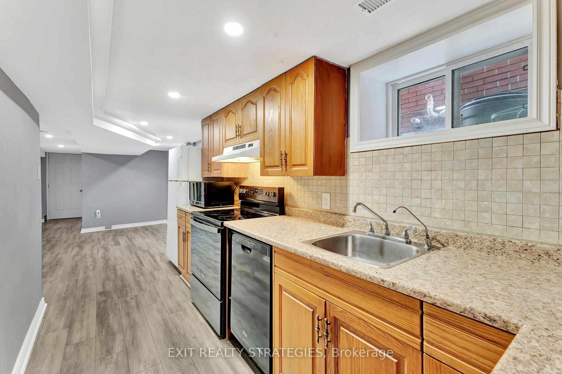Photo 19 of 306 Paling Avenue, Hamilton, Homeside — HOMEH