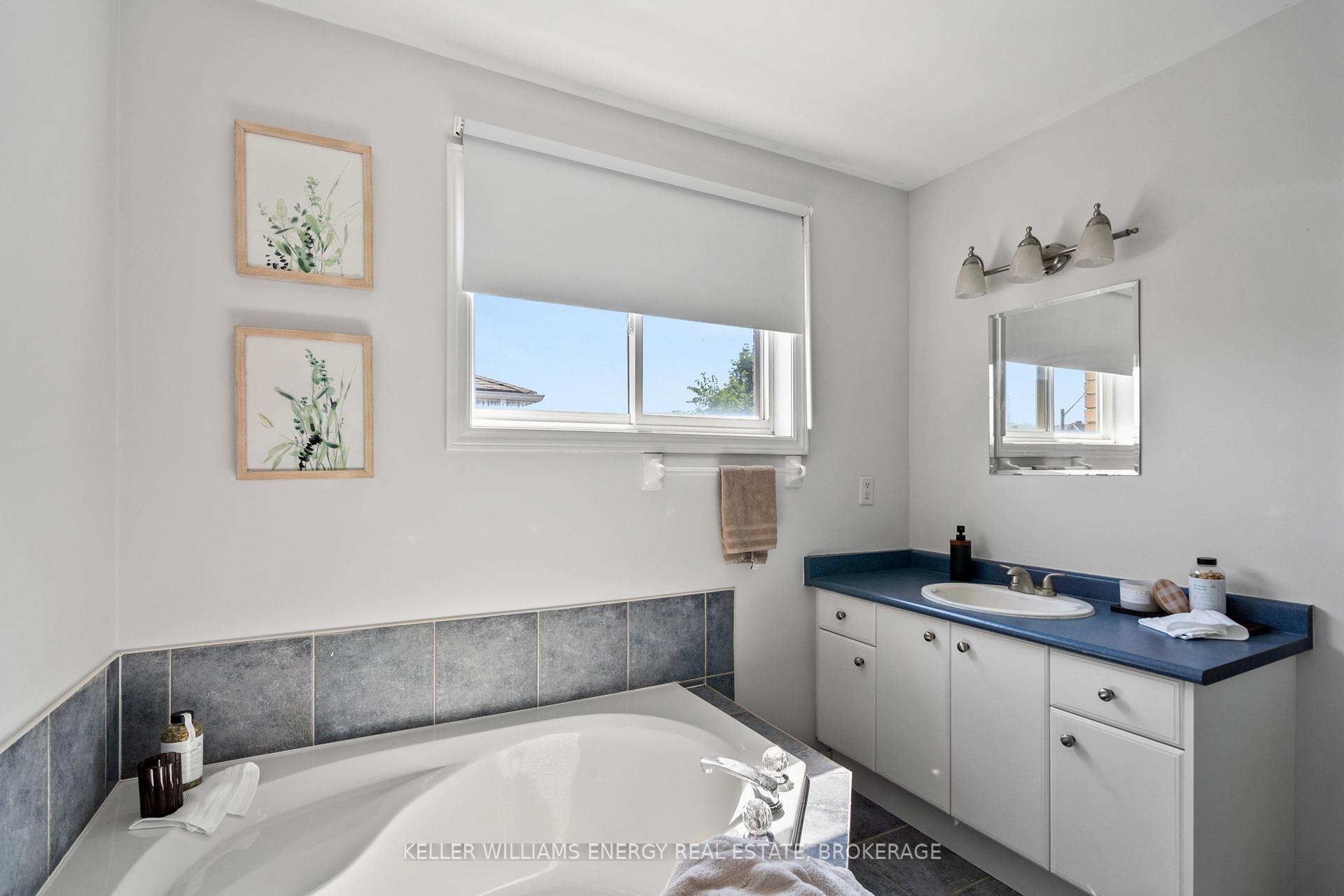 Photo 66 of 82 Bird Street, Barrie, Edgehill Drive — HOMEH