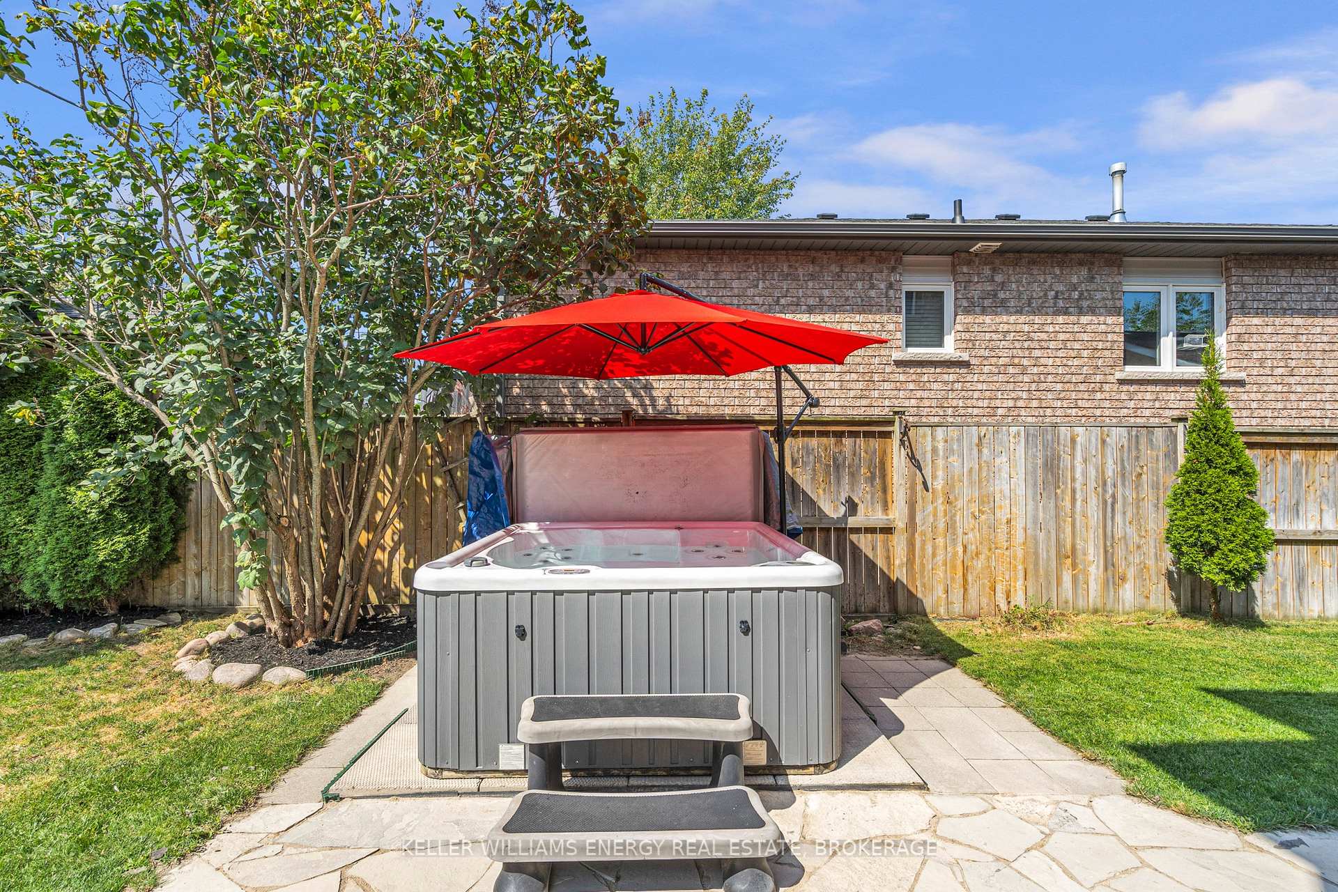 Photo 79 of 82 Bird Street, Barrie, Edgehill Drive — HOMEH