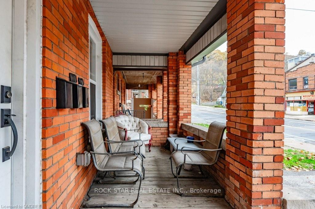 Photo 2 of 191 Wentworth Street S, Hamilton, St. Clair — HOMEH