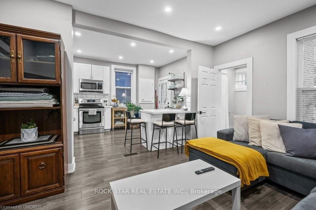 Photo 5 of 191 Wentworth Street S, Hamilton, St. Clair — HOMEH