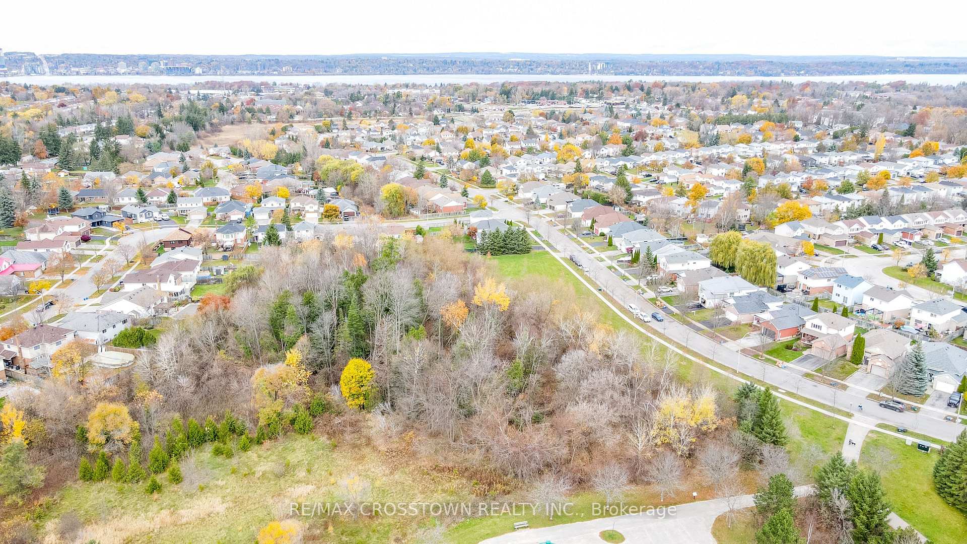 Photo 38 of 99 Leggott Avenue, Barrie, Painswick South — HOMEH
