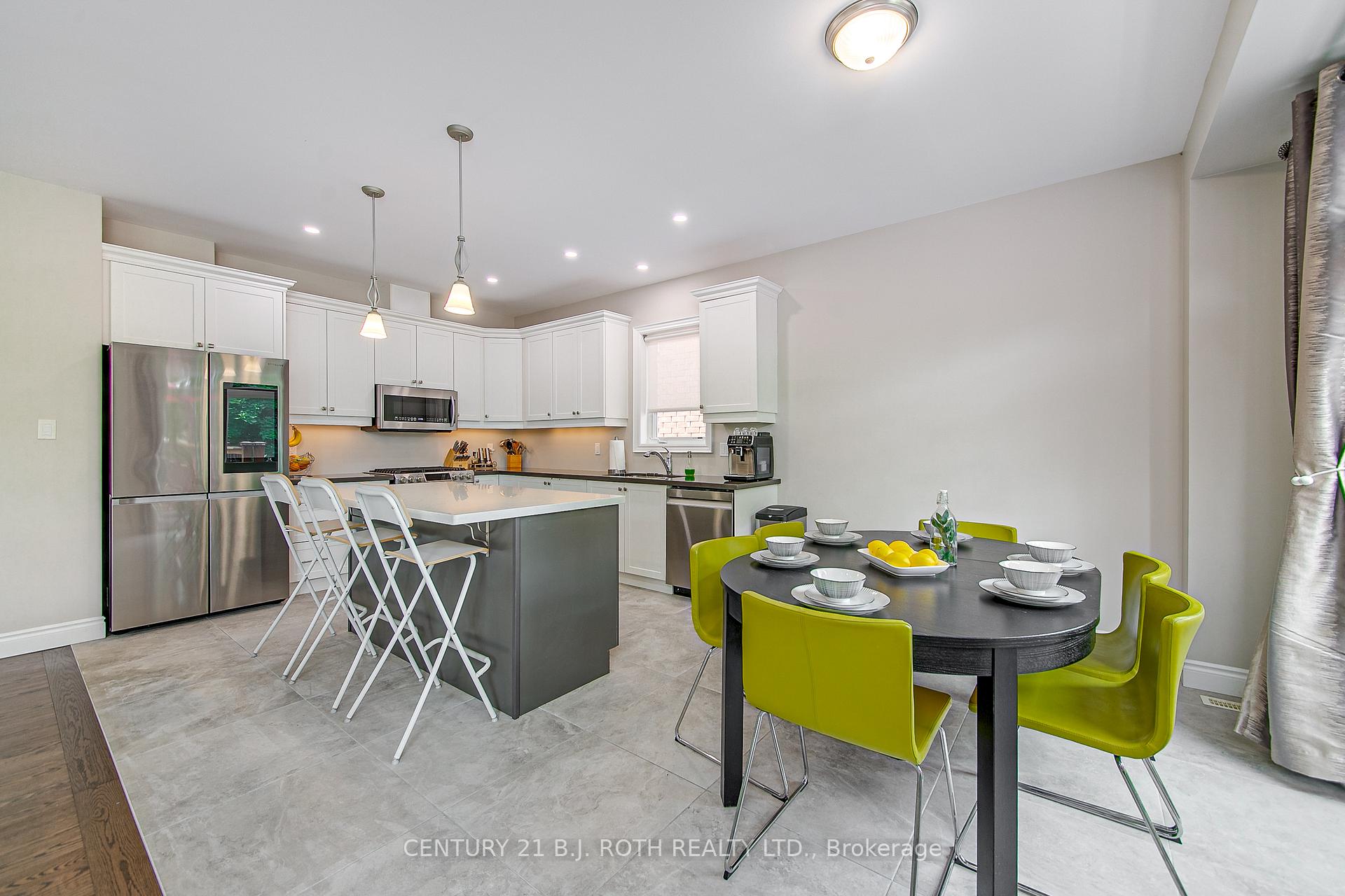 Photo 9 of 165 Bishop Drive E, Barrie, Ardagh — HOMEH
