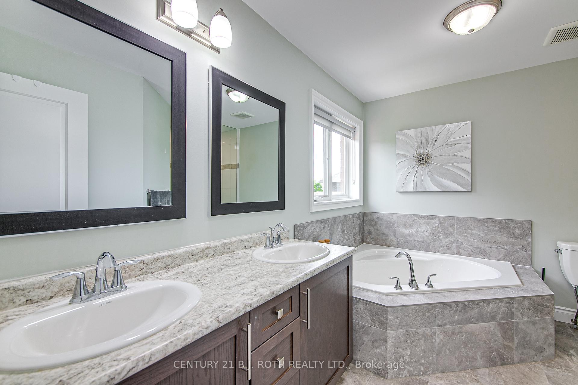 Photo 22 of 165 Bishop Drive E, Barrie, Ardagh — HOMEH
