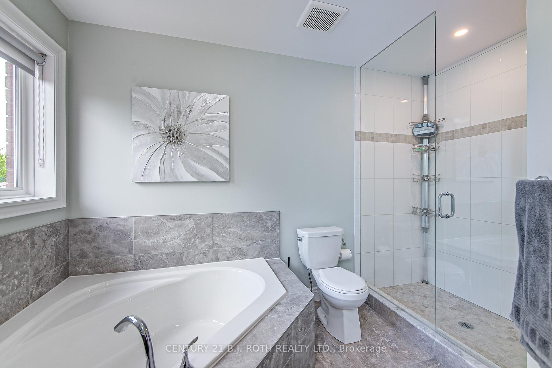 Photo 23 of 165 Bishop Drive E, Barrie, Ardagh — HOMEH