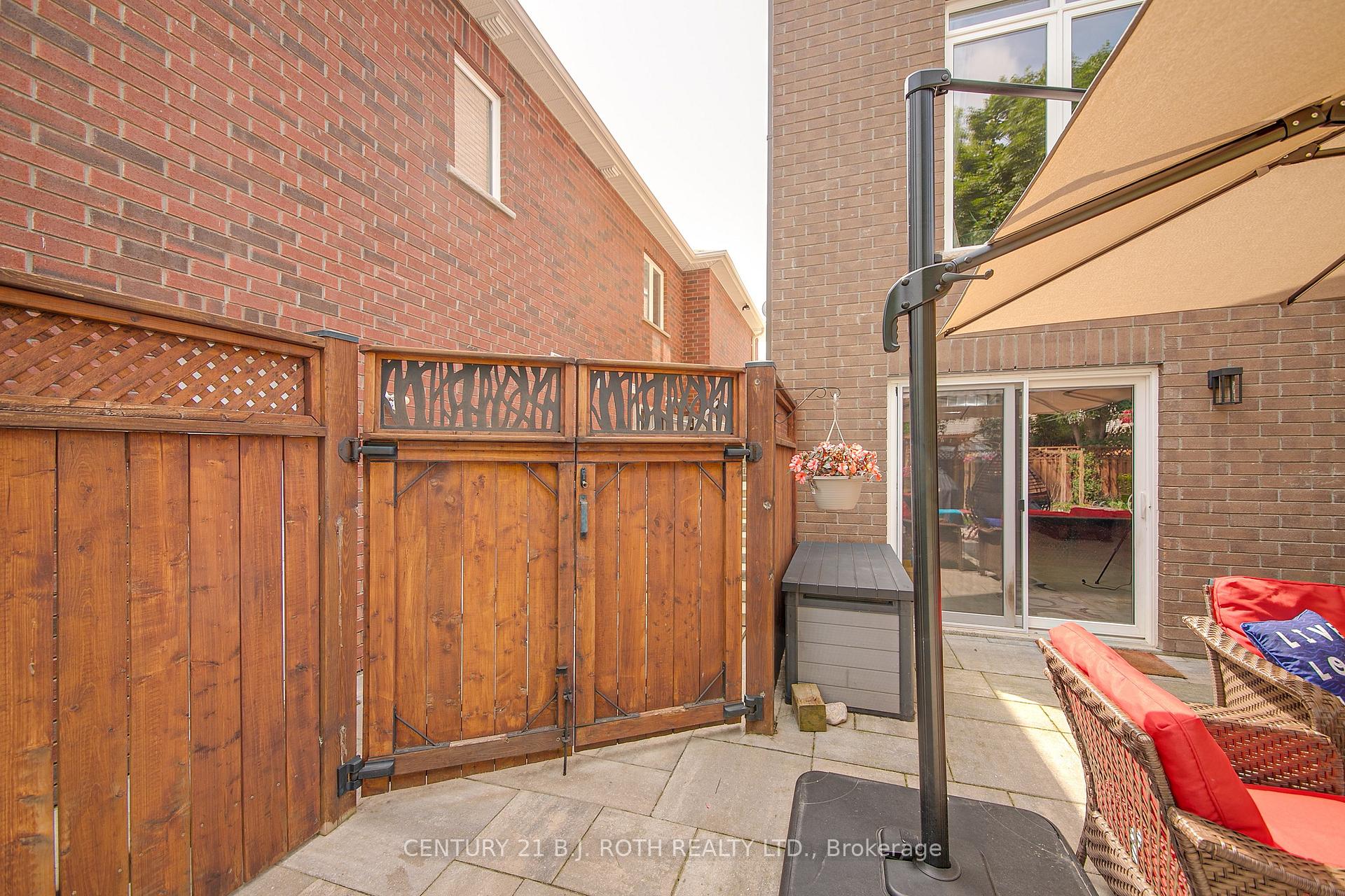 Photo 29 of 165 Bishop Drive E, Barrie, Ardagh — HOMEH