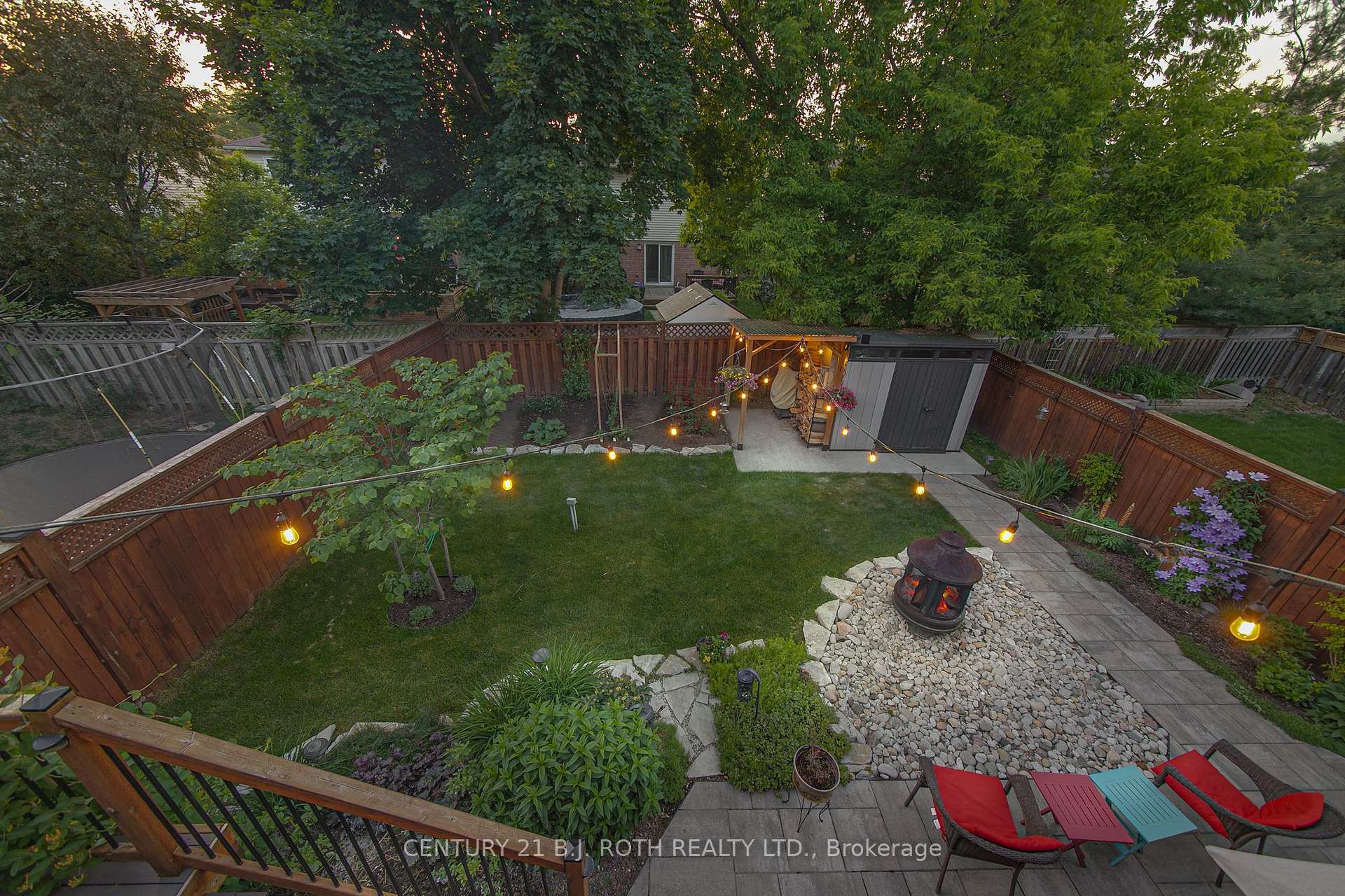Photo 32 of 165 Bishop Drive E, Barrie, Ardagh — HOMEH
