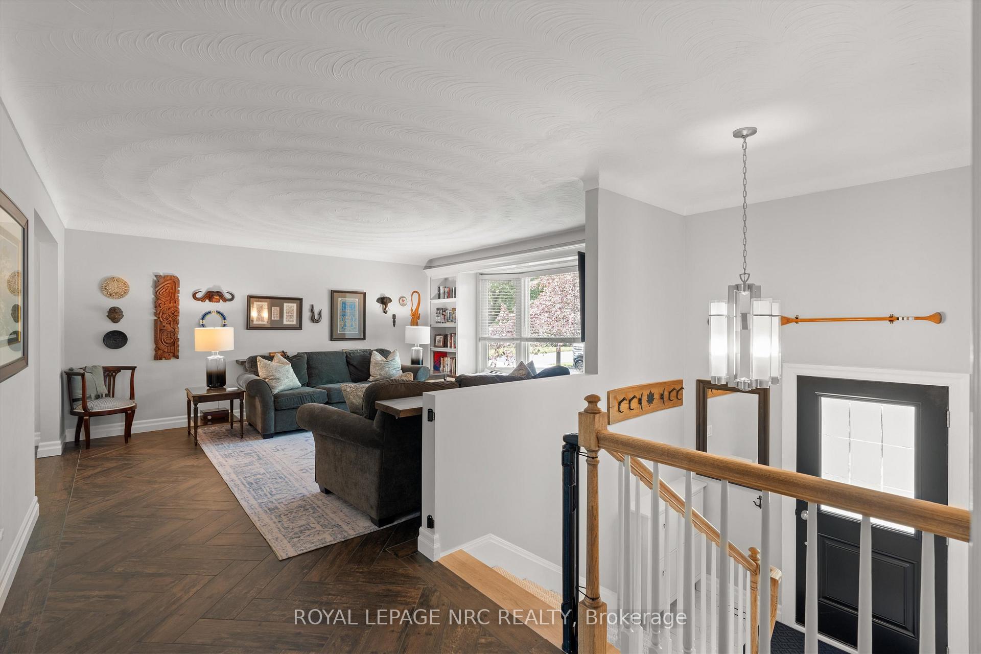 Photo 5 of 36 Royal Oak Drive, St. Catharines, Martindale Pond — HOMEH