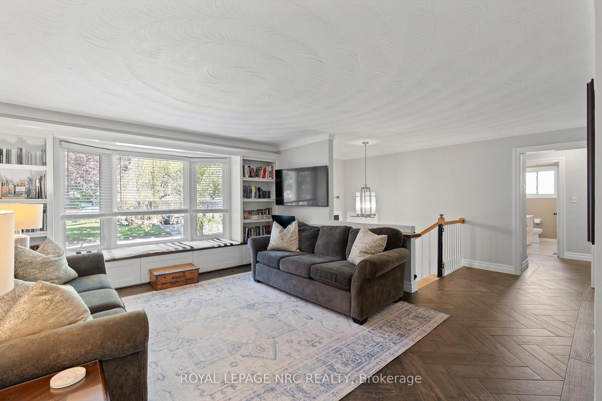 Photo 7 of 36 Royal Oak Drive, St. Catharines, Martindale Pond — HOMEH
