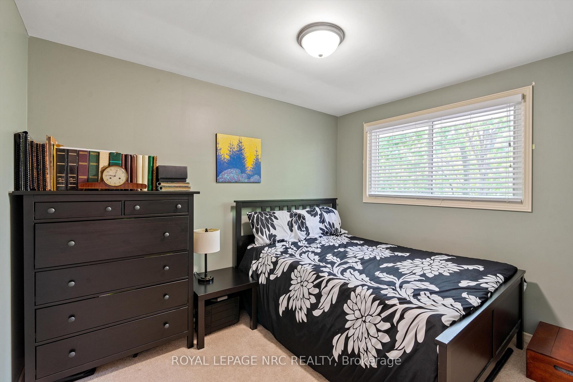 Photo 16 of 36 Royal Oak Drive, St. Catharines, Martindale Pond — HOMEH
