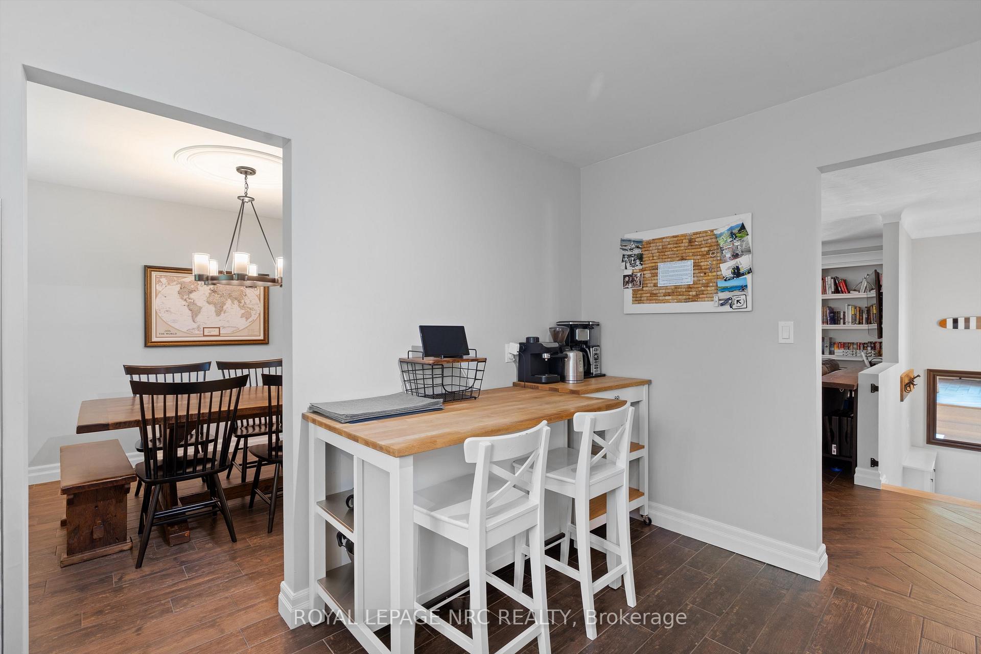 Photo 25 of 36 Royal Oak Drive, St. Catharines, Martindale Pond — HOMEH