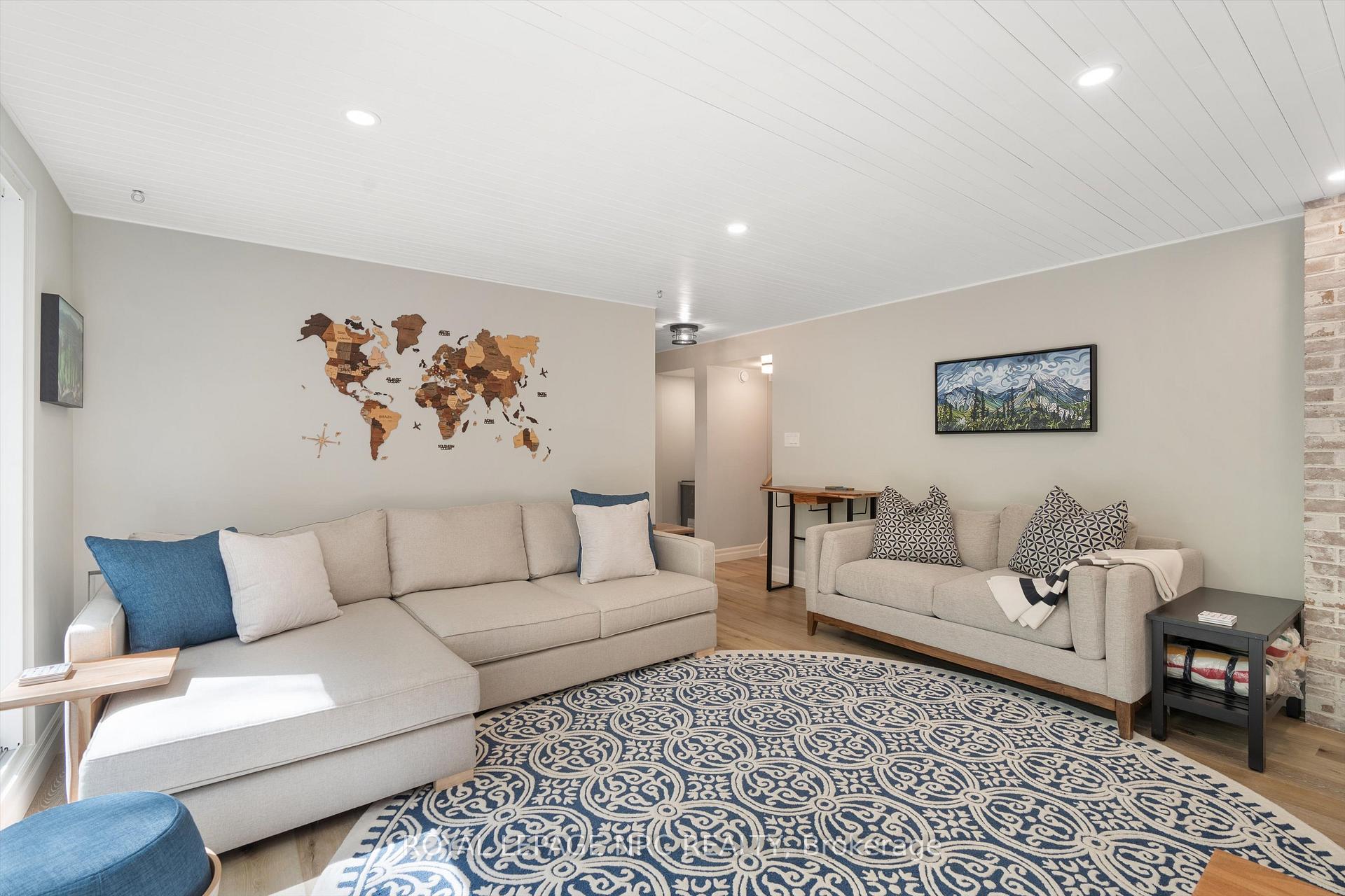 Photo 30 of 36 Royal Oak Drive, St. Catharines, Martindale Pond — HOMEH