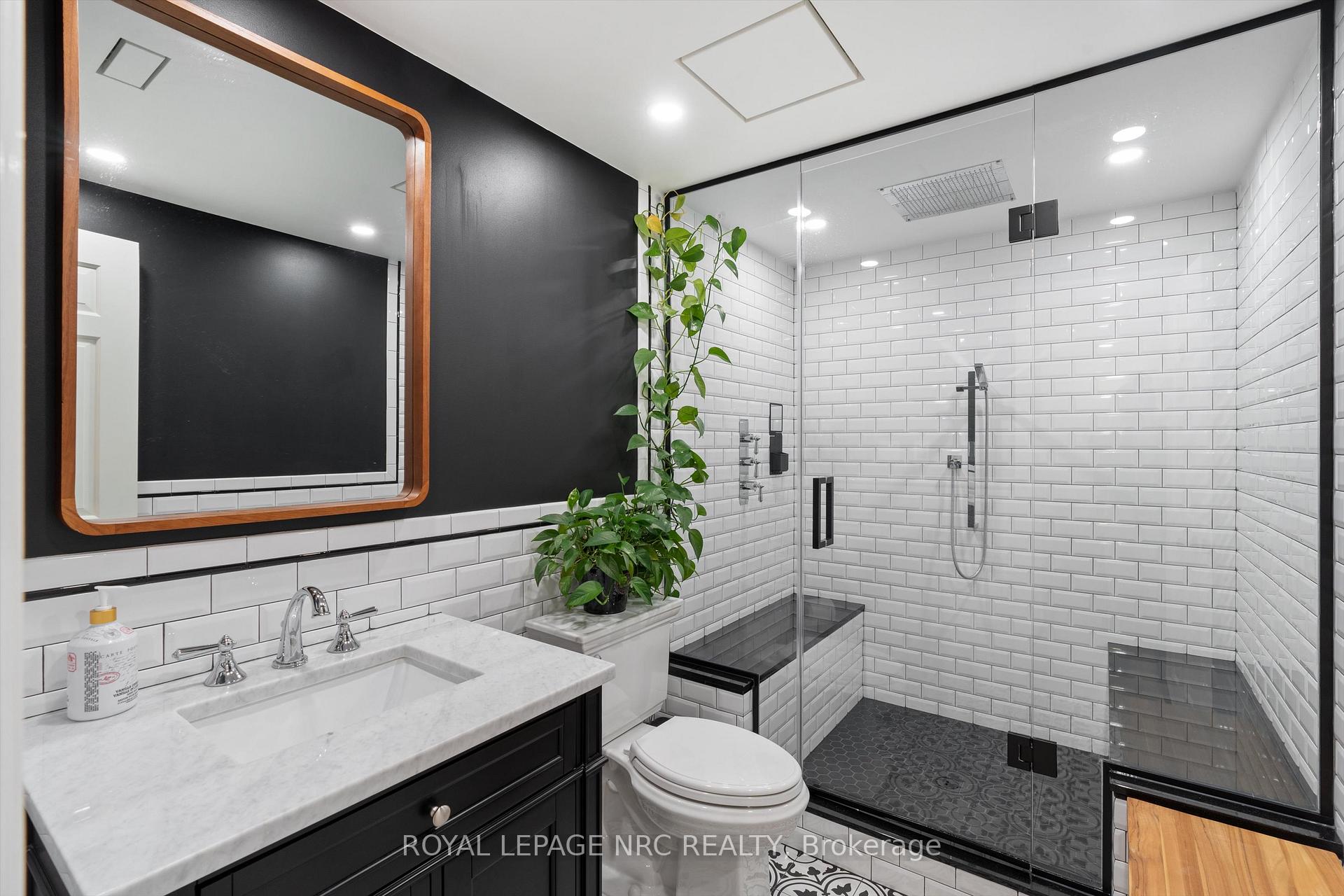 Photo 33 of 36 Royal Oak Drive, St. Catharines, Martindale Pond — HOMEH