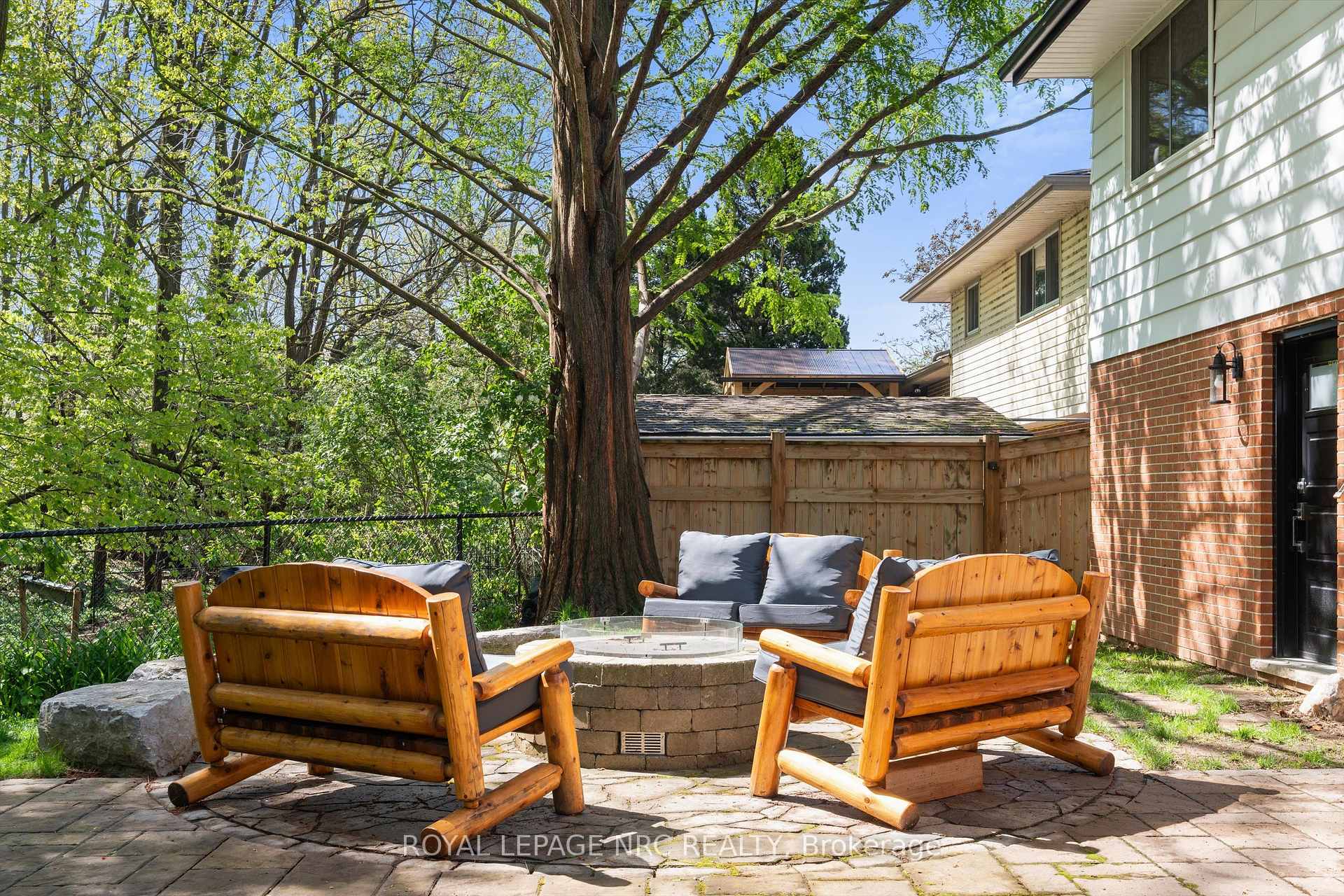Photo 35 of 36 Royal Oak Drive, St. Catharines, Martindale Pond — HOMEH