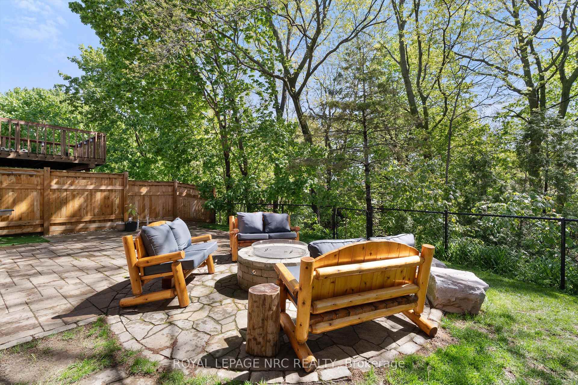 Photo 39 of 36 Royal Oak Drive, St. Catharines, Martindale Pond — HOMEH