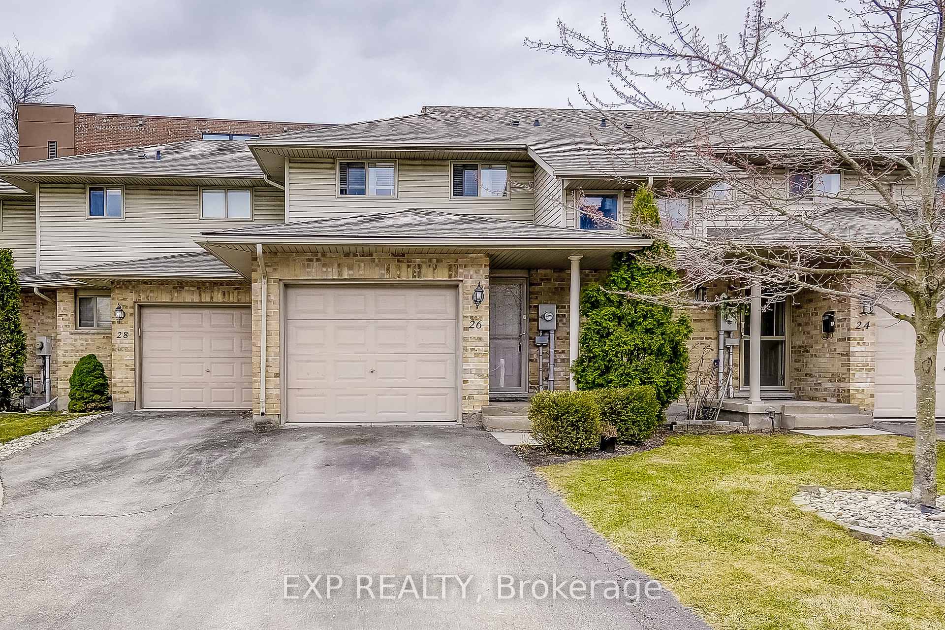 Photo 1 of 26 Carson Court, St. Catharines, Oakdale — HOMEH