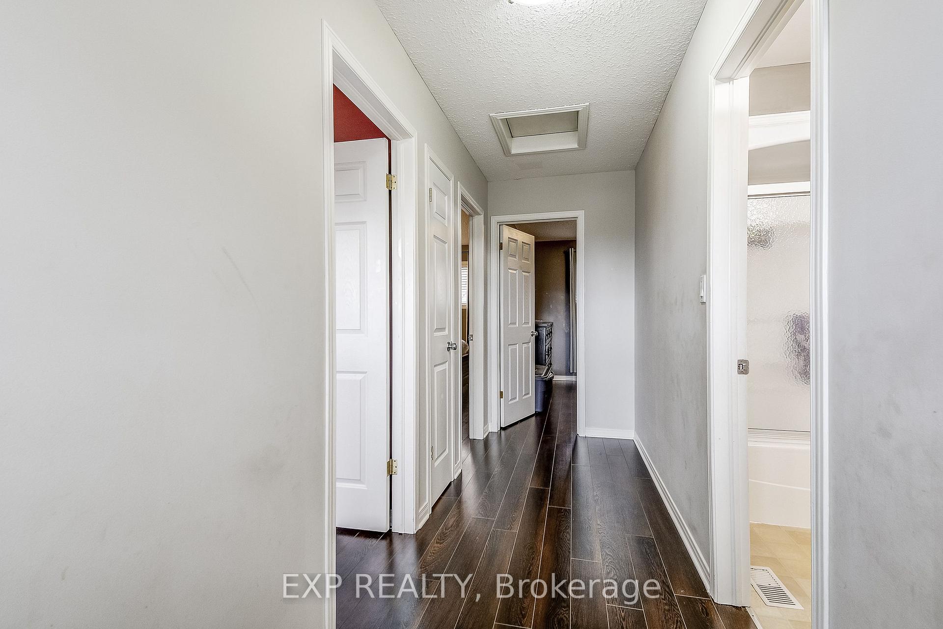 Photo 24 of 26 Carson Court, St. Catharines, Oakdale — HOMEH