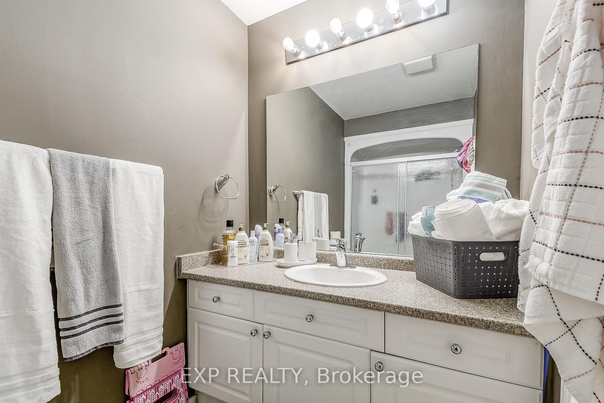 Photo 26 of 26 Carson Court, St. Catharines, Oakdale — HOMEH
