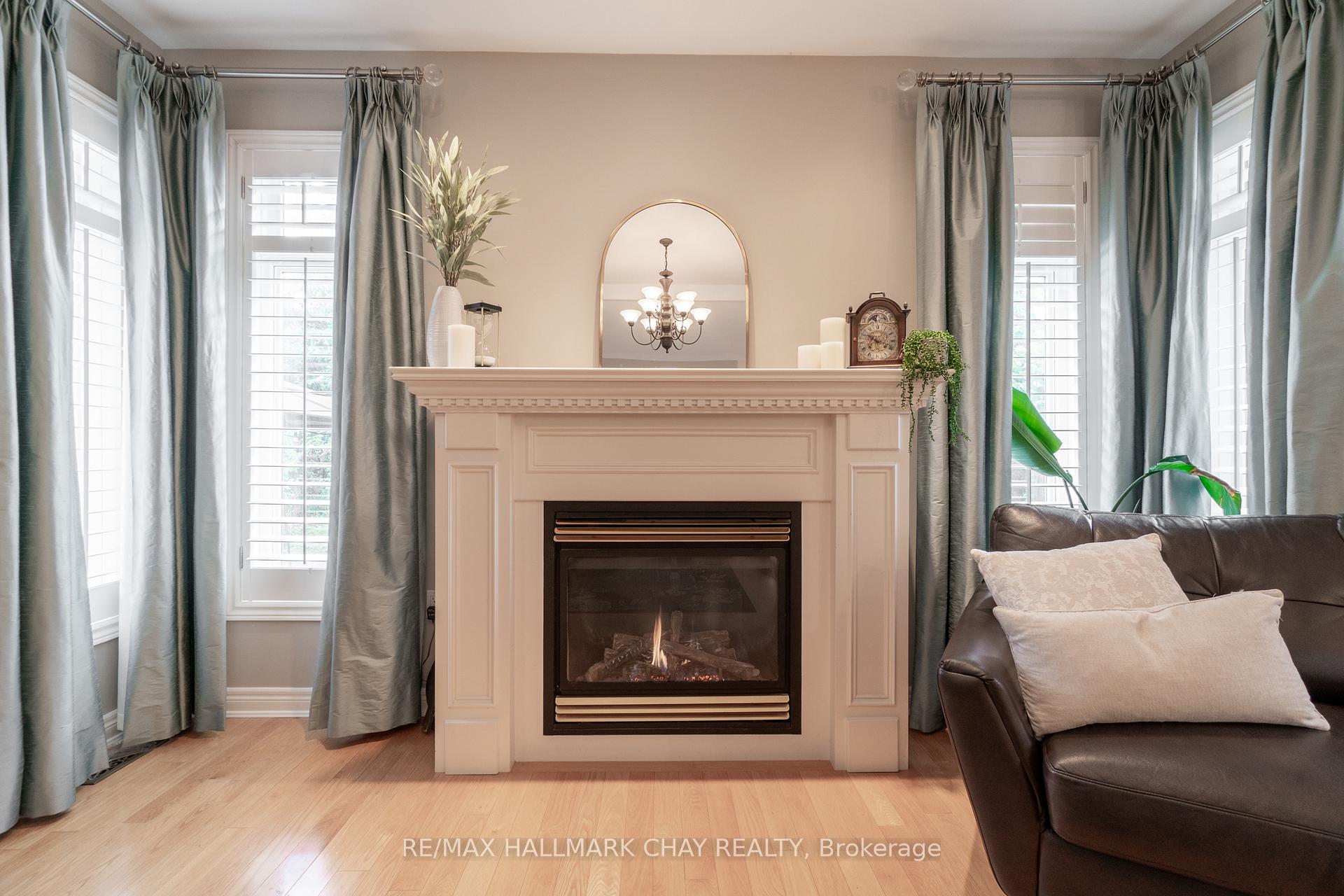 Photo 13 of 107 Cumming Drive, Barrie, Ardagh — HOMEH