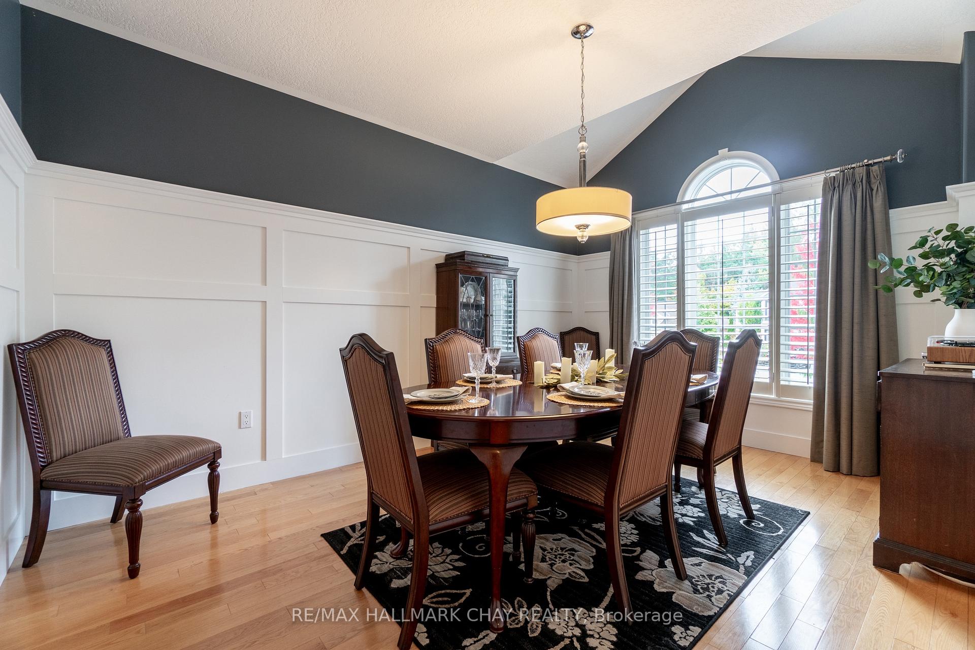 Photo 14 of 107 Cumming Drive, Barrie, Ardagh — HOMEH