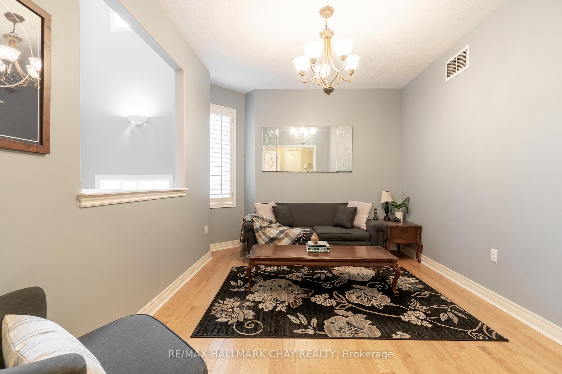 Photo 16 of 107 Cumming Drive, Barrie, Ardagh — HOMEH