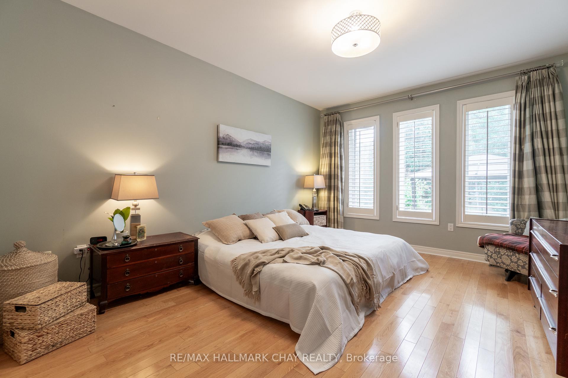 Photo 17 of 107 Cumming Drive, Barrie, Ardagh — HOMEH