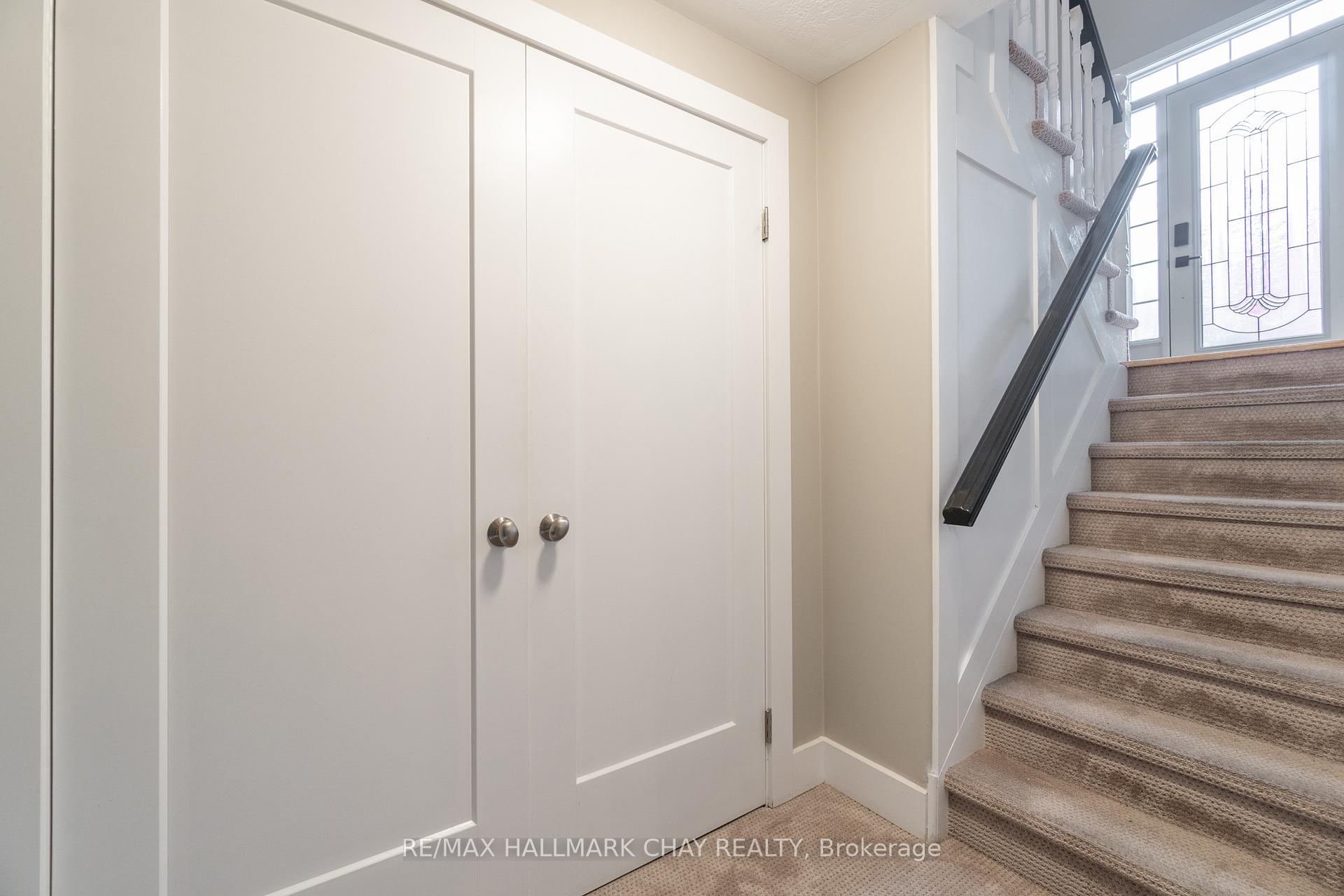 Photo 23 of 107 Cumming Drive, Barrie, Ardagh — HOMEH