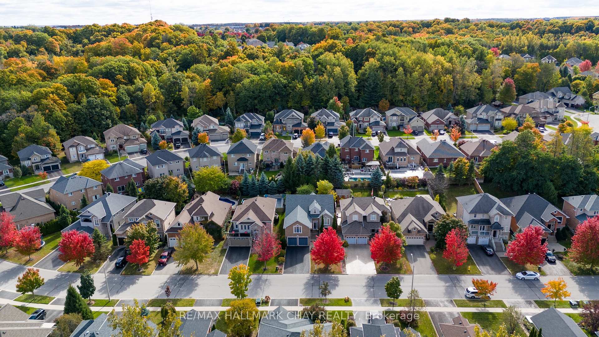 Photo 38 of 107 Cumming Drive, Barrie, Ardagh — HOMEH