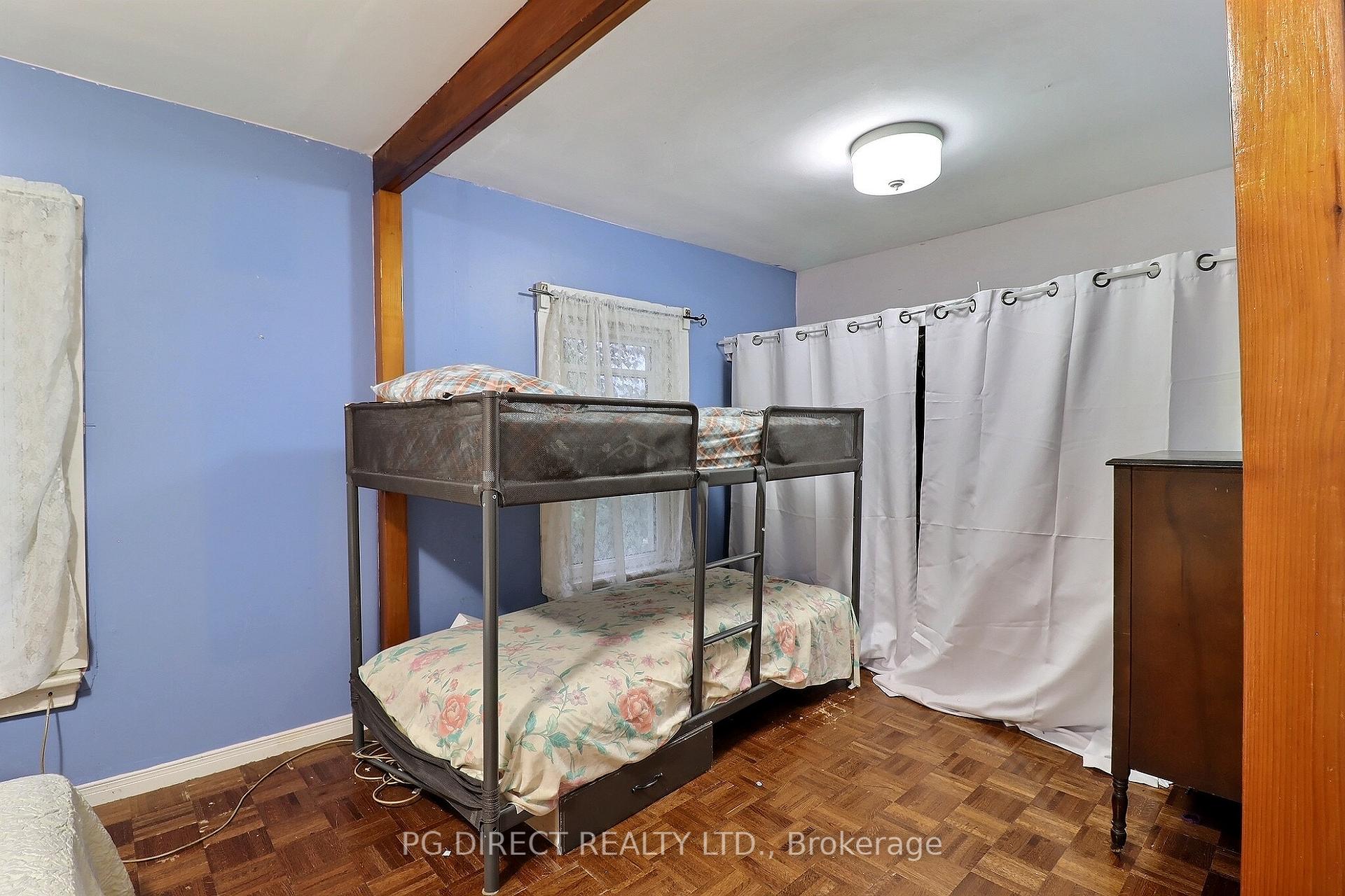 Photo 14 of 31 John Street N, St. Thomas — HOMEH