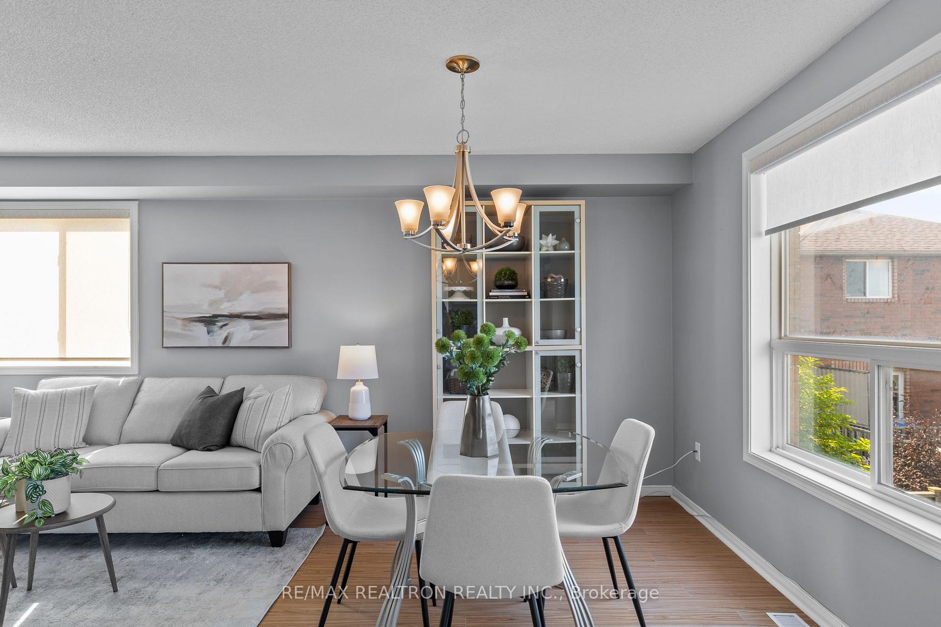 Photo 10 of 70 Courtney Crescent, Barrie, Painswick South — HOMEH