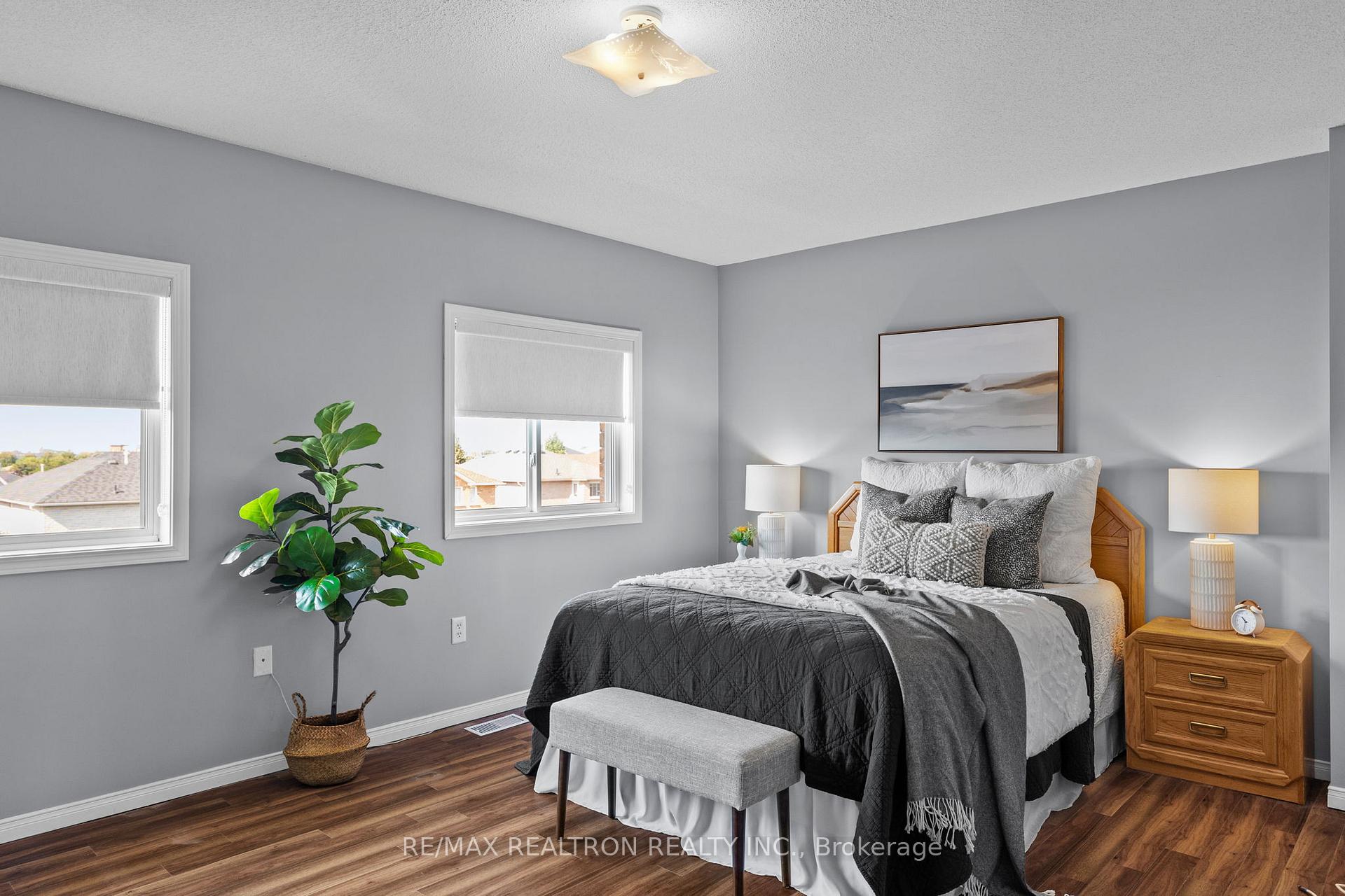 Photo 19 of 70 Courtney Crescent, Barrie, Painswick South — HOMEH