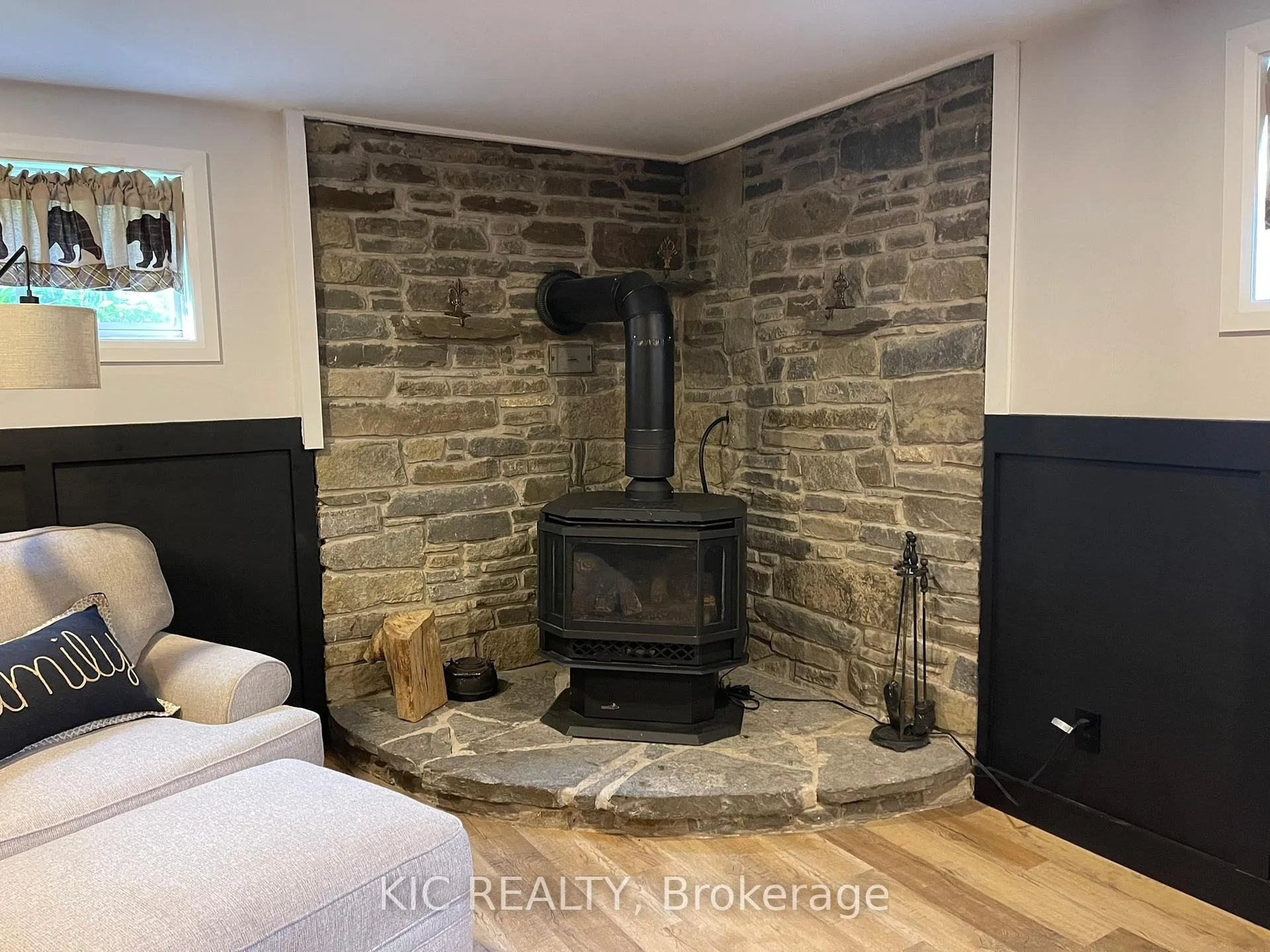 Photo 23 of 556 Fifth Line Rd Dum, Douro-Dummer — HOMEH