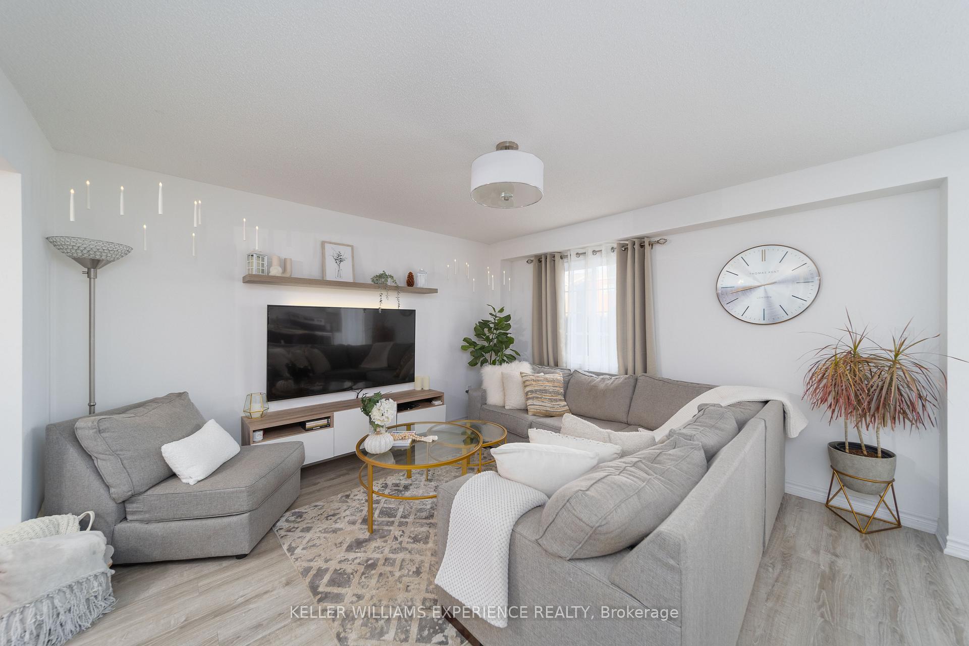 Photo 3 of 42 Andean Lane, Barrie, Rural Barrie Southwest — HOMEH