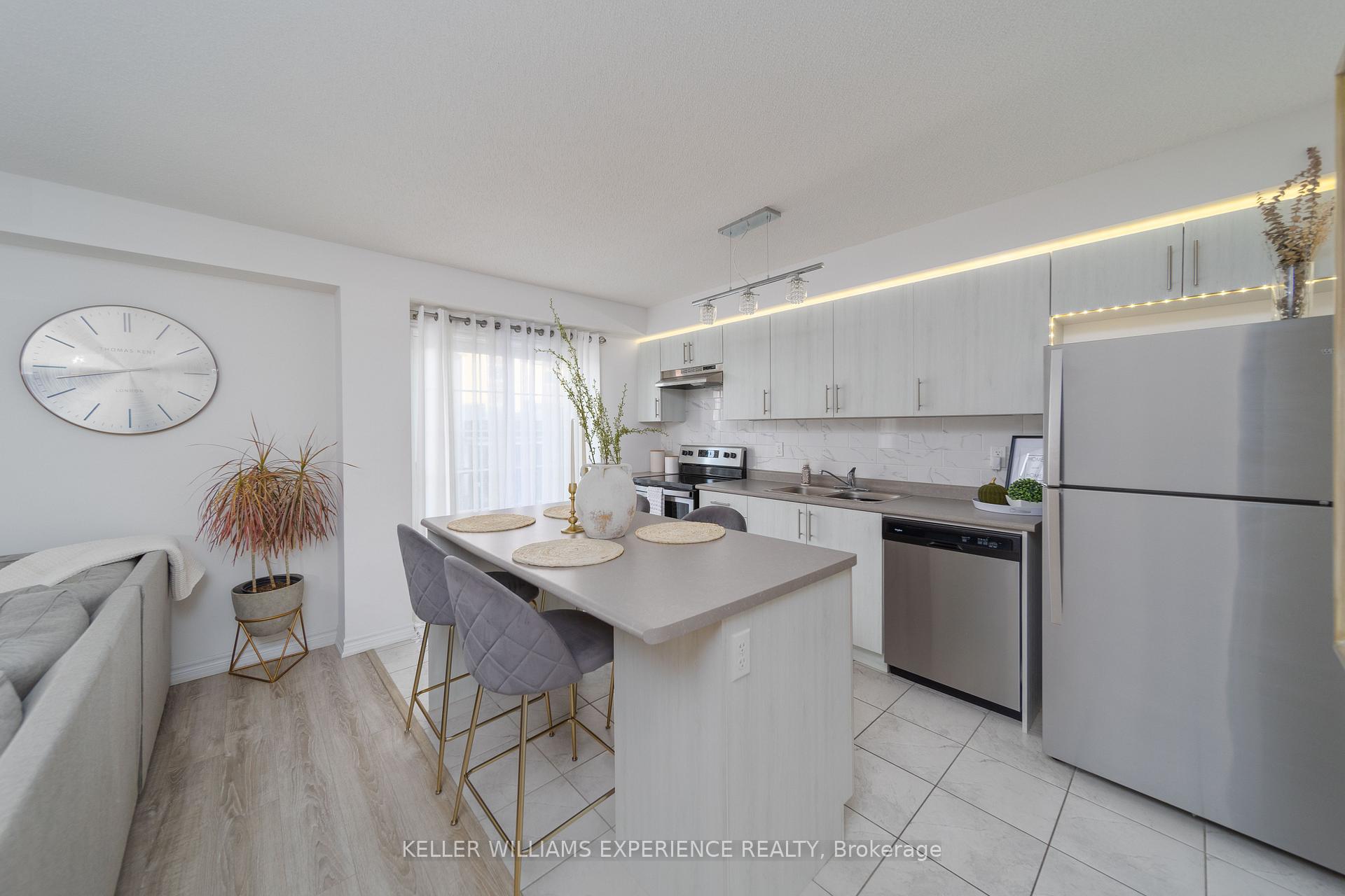 Photo 5 of 42 Andean Lane, Barrie, Rural Barrie Southwest — HOMEH