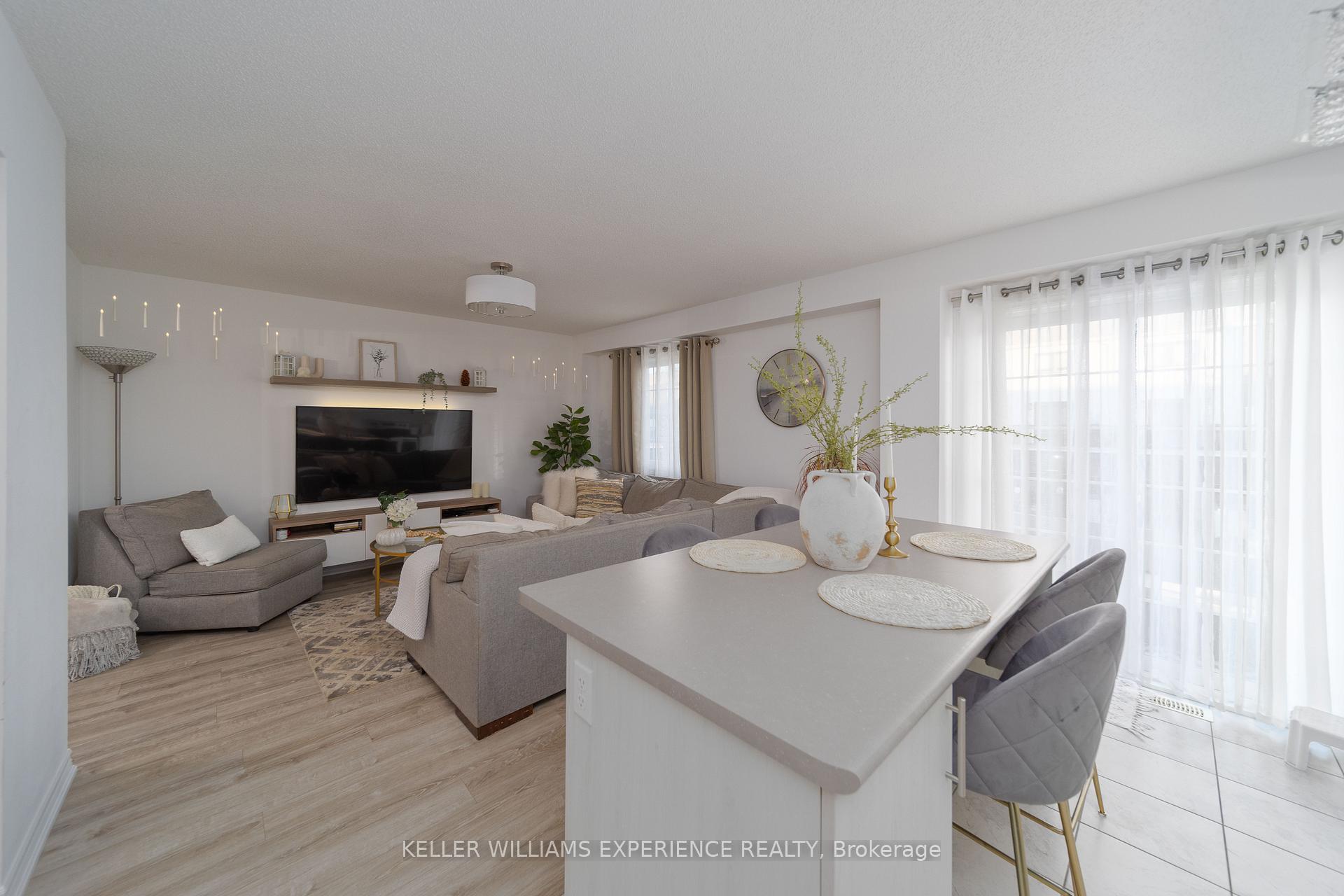 Photo 8 of 42 Andean Lane, Barrie, Rural Barrie Southwest — HOMEH