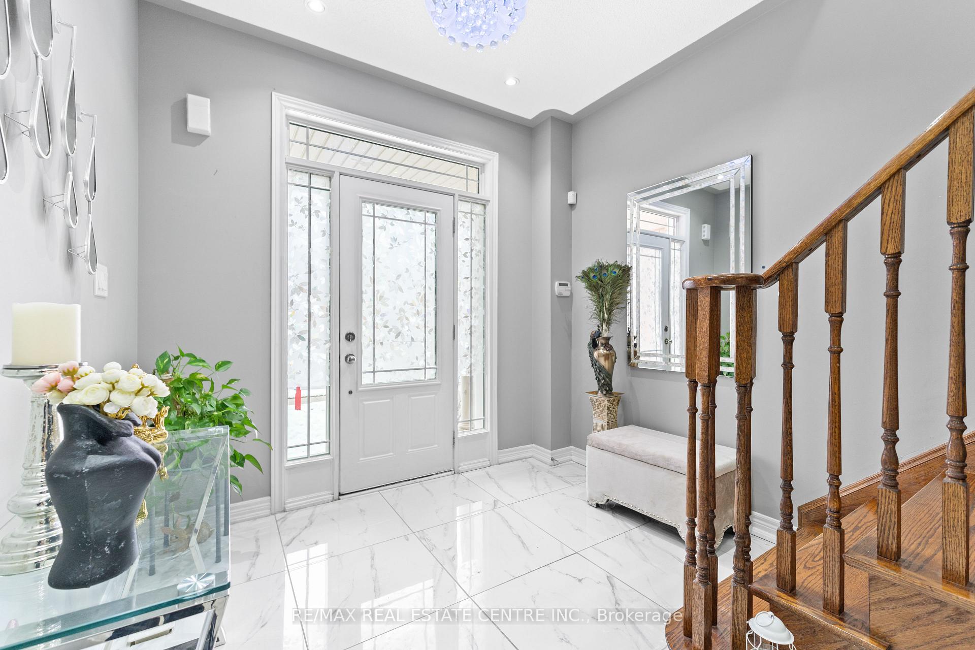 Photo 3 of 74 Skyvalley Drive, Brampton, Bram East — HOMEH